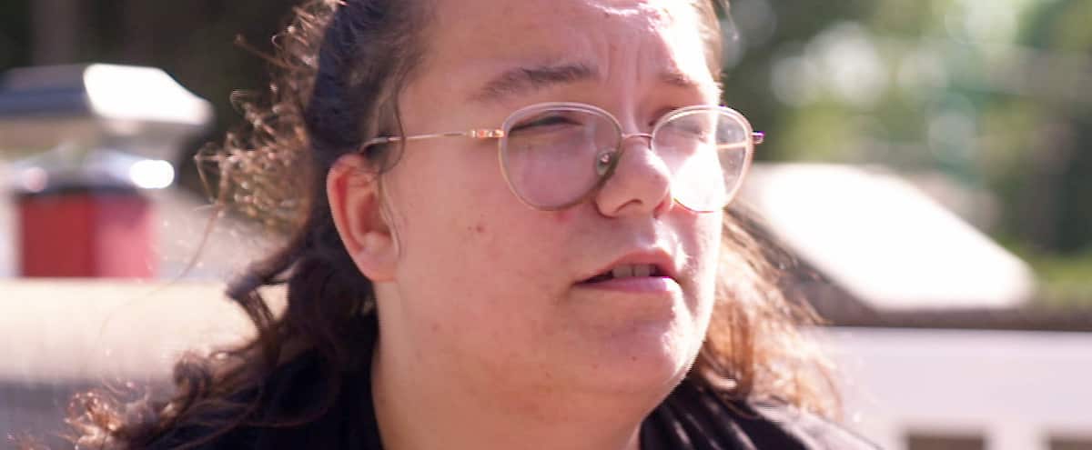 Elle se fait avoir par un membre de sa famille et doit déclarer faillite à 21 ans