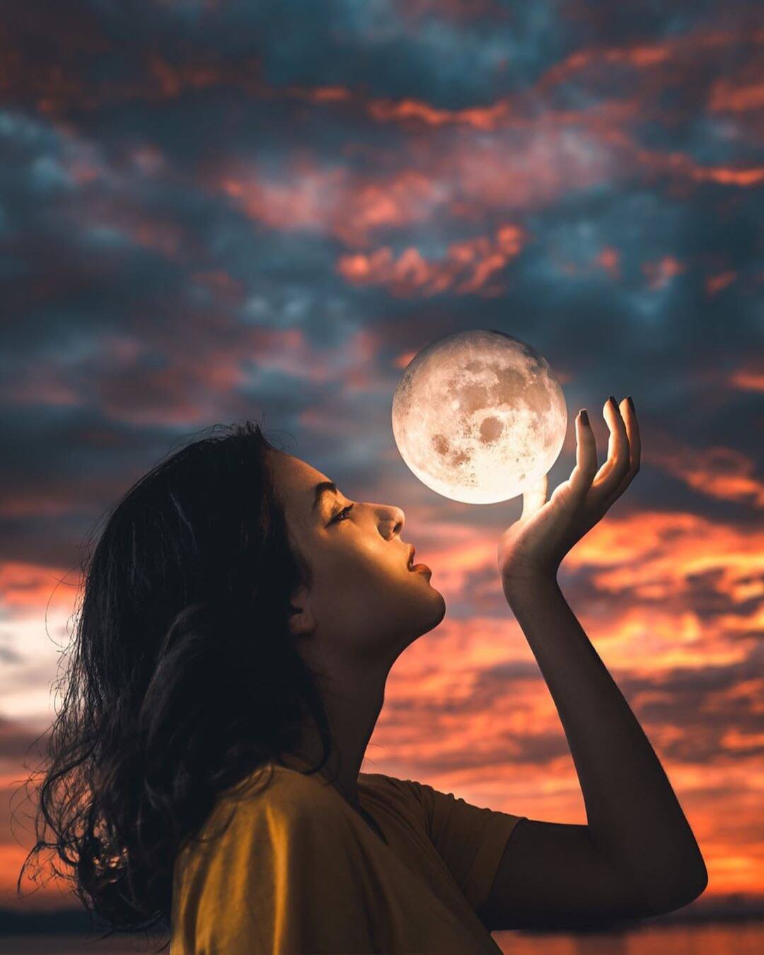 Lune En Verseau Chez Une Femme