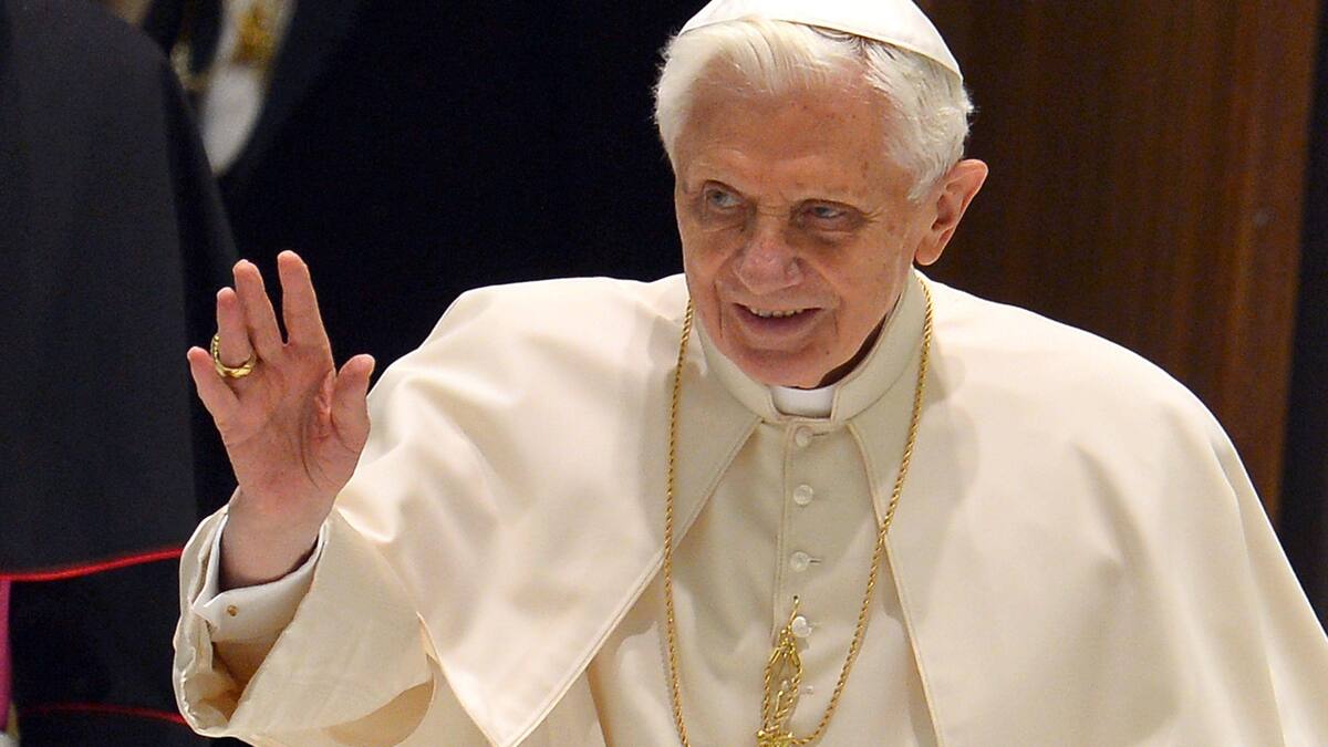 Pédocriminalité dans l’Église: le Vatican défend Benoît XVI