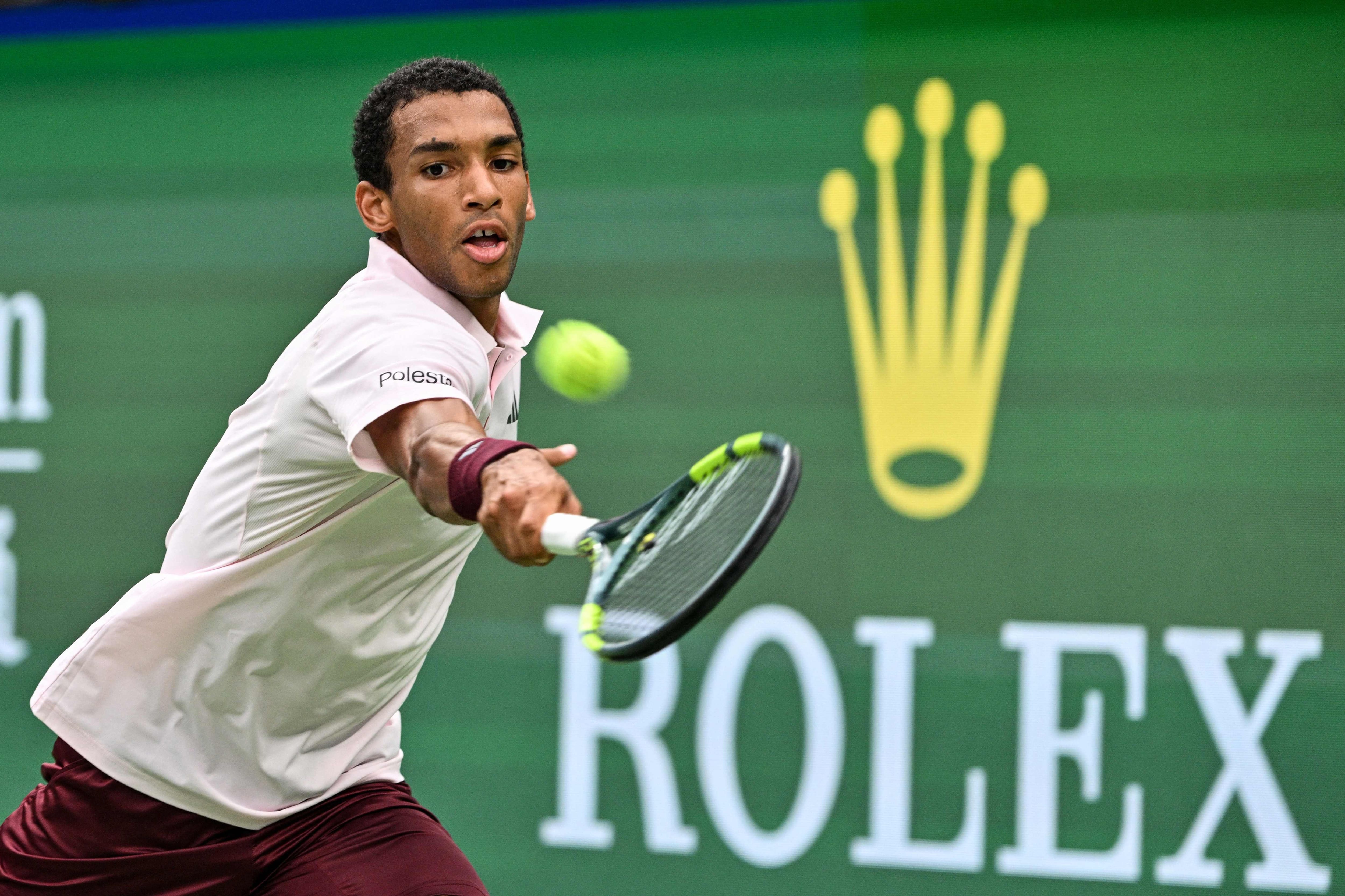 Félix Auger-Aliassime devra surveiller ses arrières en cette fin de saison compliquée