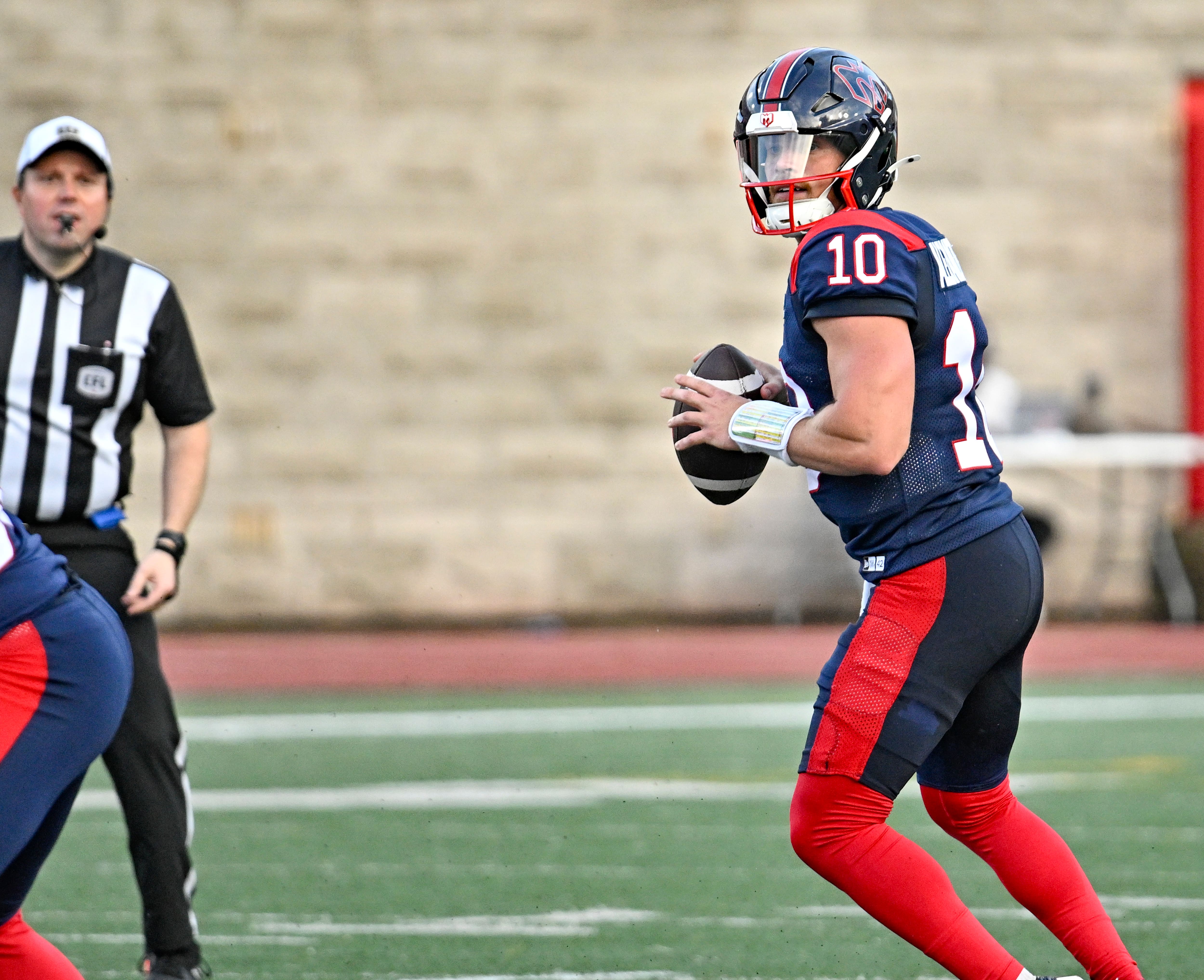 Davis Alexander et les Alouettes trouvent encore une façon de gagner
