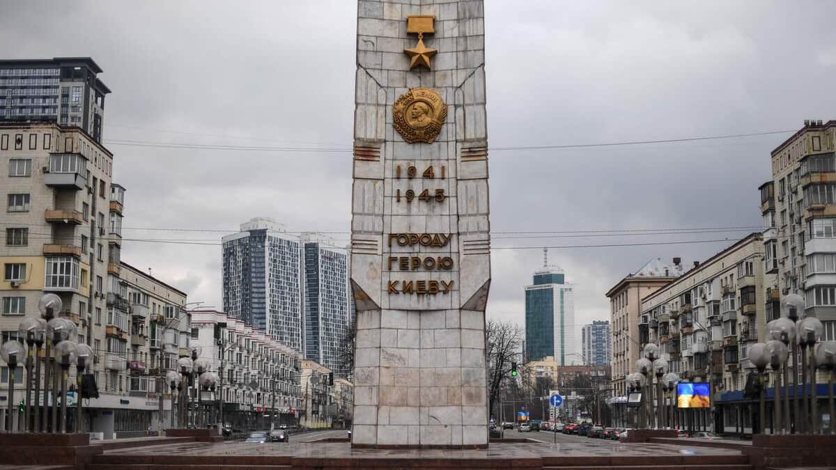 Le personnel diplomatique canadien déplacé en Pologne JDM