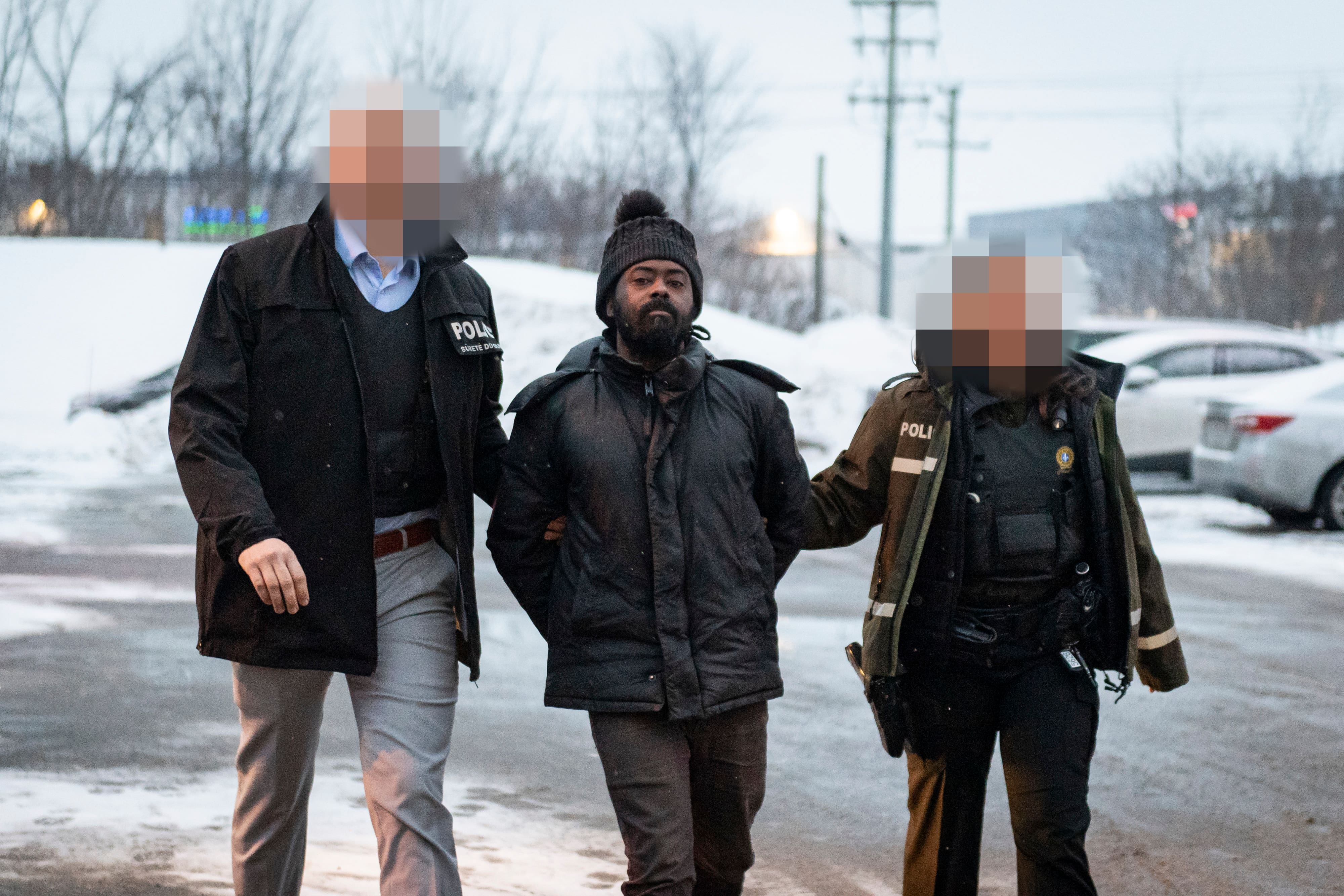 Deux hommes suspectés d’avoir opéré un «laboratoire spécialisé» de production de faux documents hautement sophistiqués viennent d’être arrêtés.