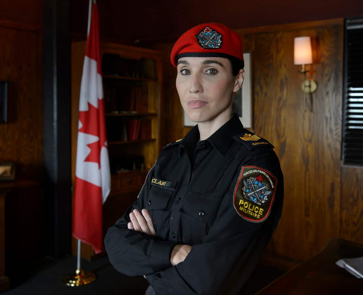 &laquo;Il y a encore des choses &agrave; la t&eacute;l&eacute; que les femmes ne peuvent pas faire&raquo;: Bianca Gervais incarne une femme rigide et inamicale dans &laquo;Les Armes&raquo;