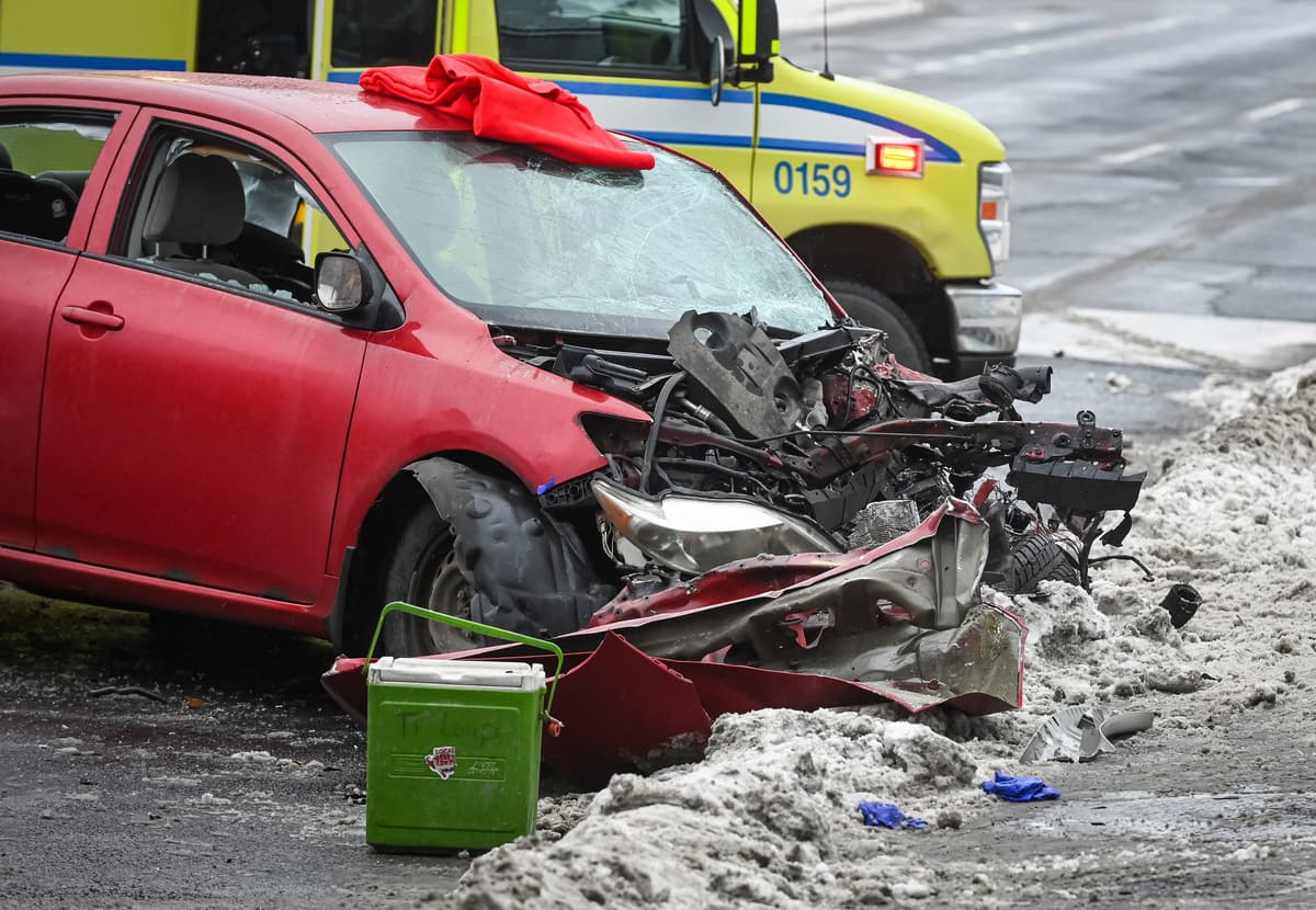 Serious road accident on NotreDame Street Archyde