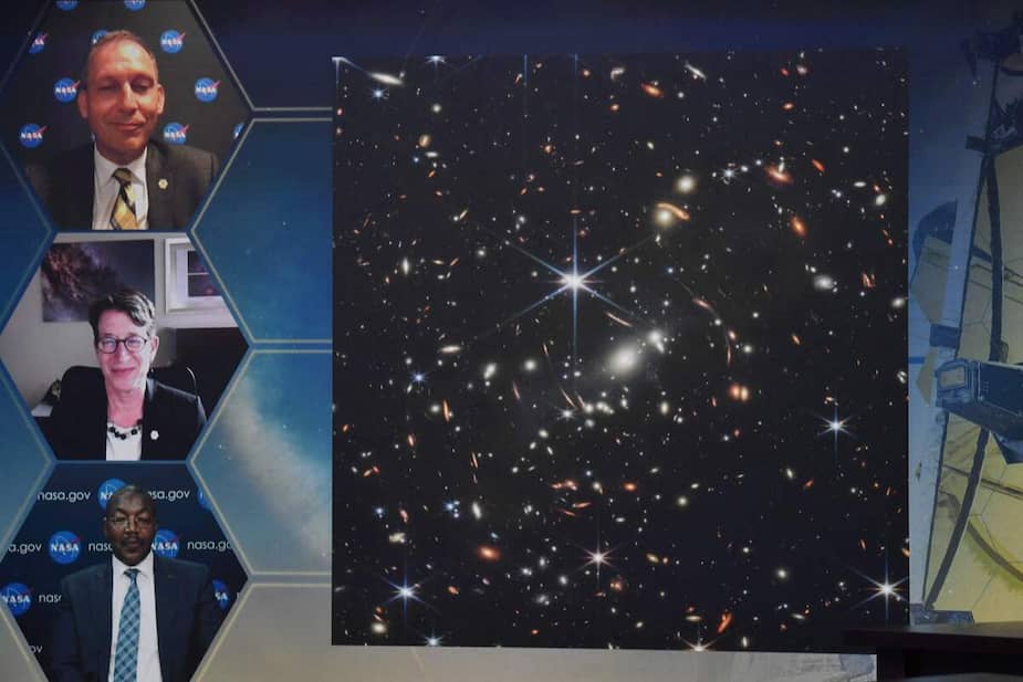 Image principale de l'article La première image dévoile le tout jeune Univers