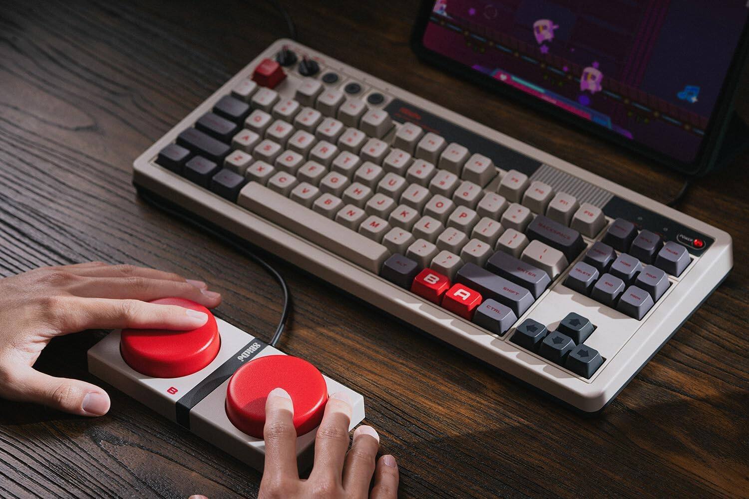 Ce clavier inspiré de la console Nintendo Entertainment System est