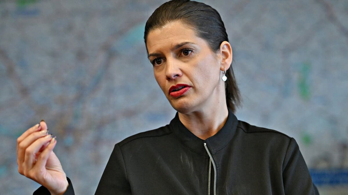 Transport collectif : Guilbault veut régler la question des déficits d'ici l'été