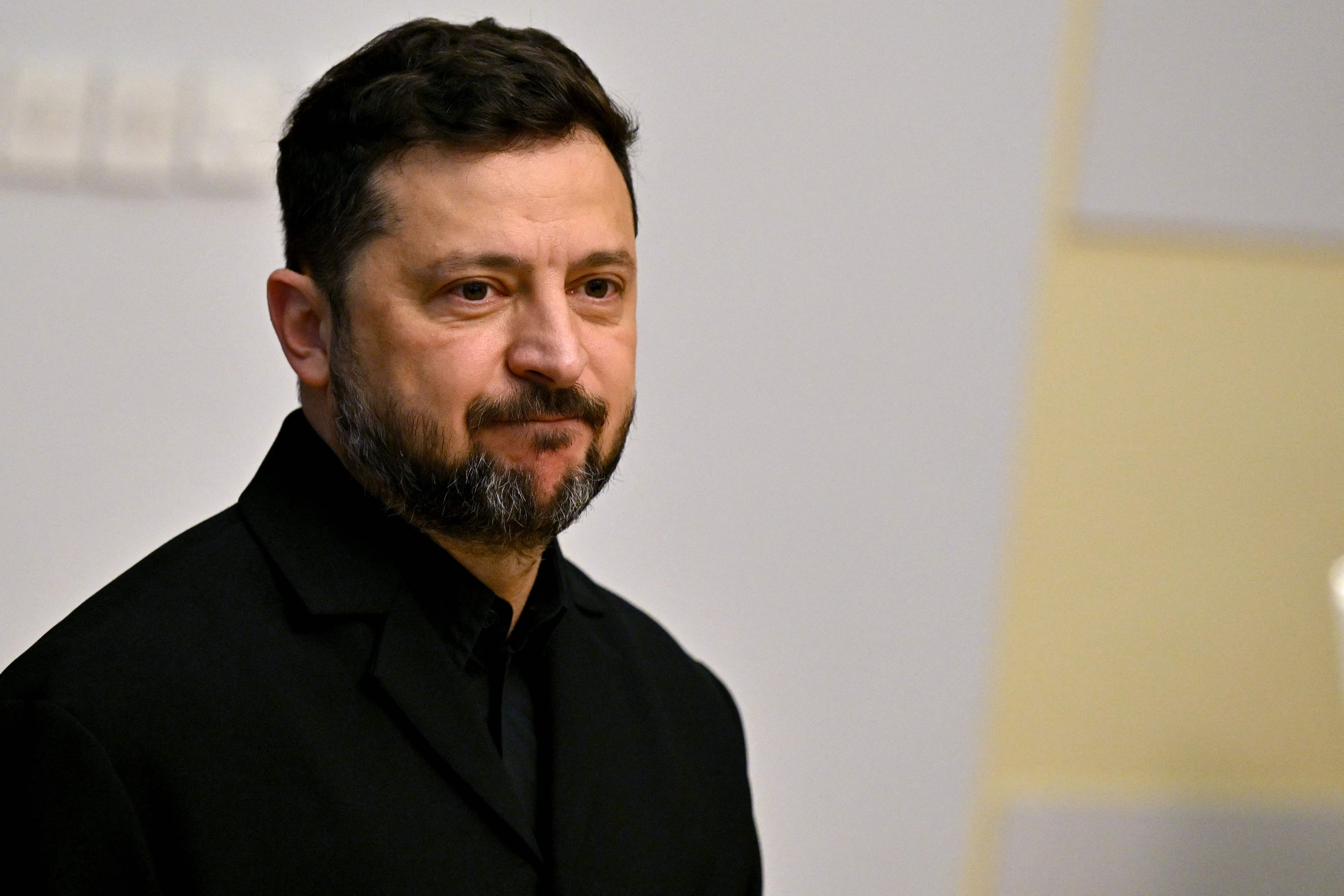 Des élections seraient «un tsunami» qui «fracturerait l'Ukraine», dit Zelensky