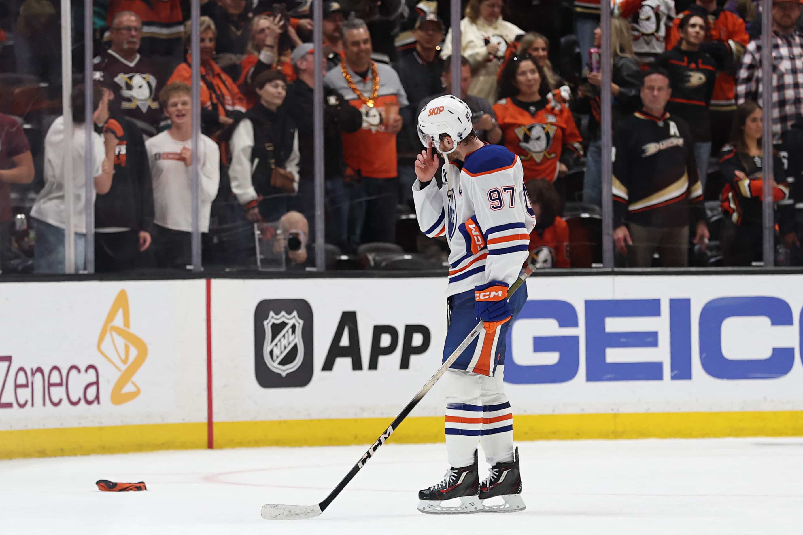 «Une équipe moyenne»: Connor McDavid est déçu de l’élimination hâtive