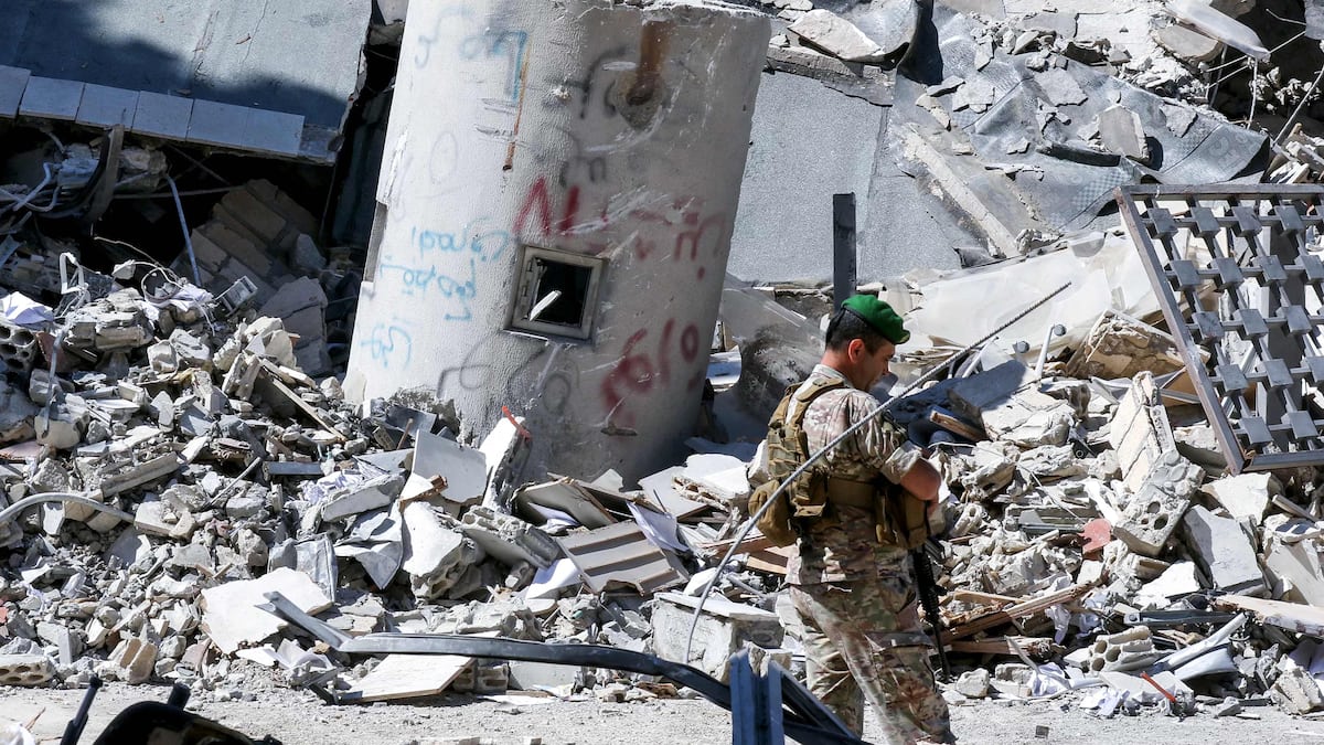 Lebanon: three dead in an Israeli strike, Israel says it targeted members of Hezbollah Lebanon: three dead in an Israeli strike, Israel says it targeted members of Hezbollah