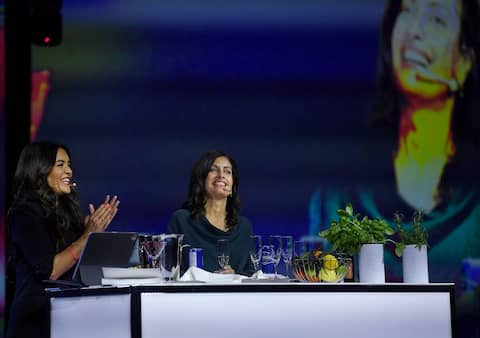 Green and left turn of PLQ