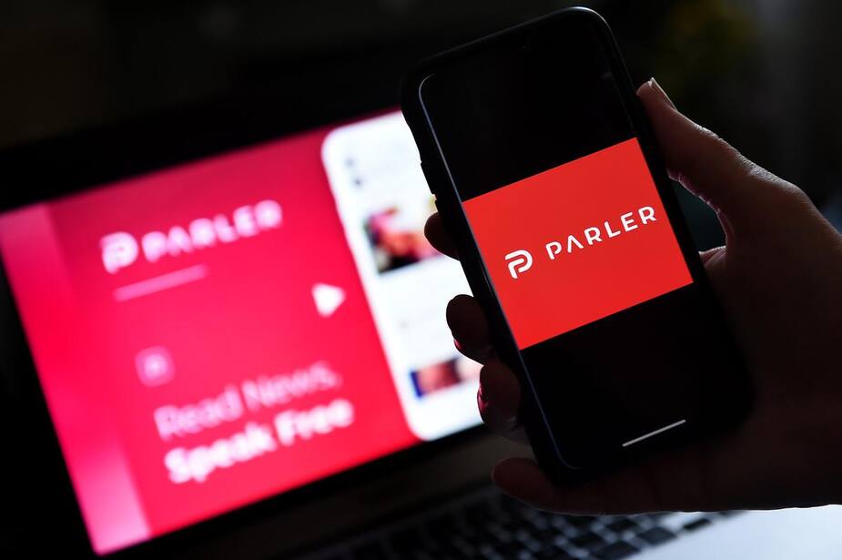 Image principale de l'article Pourquoi le réseau social Parler a été fermé
