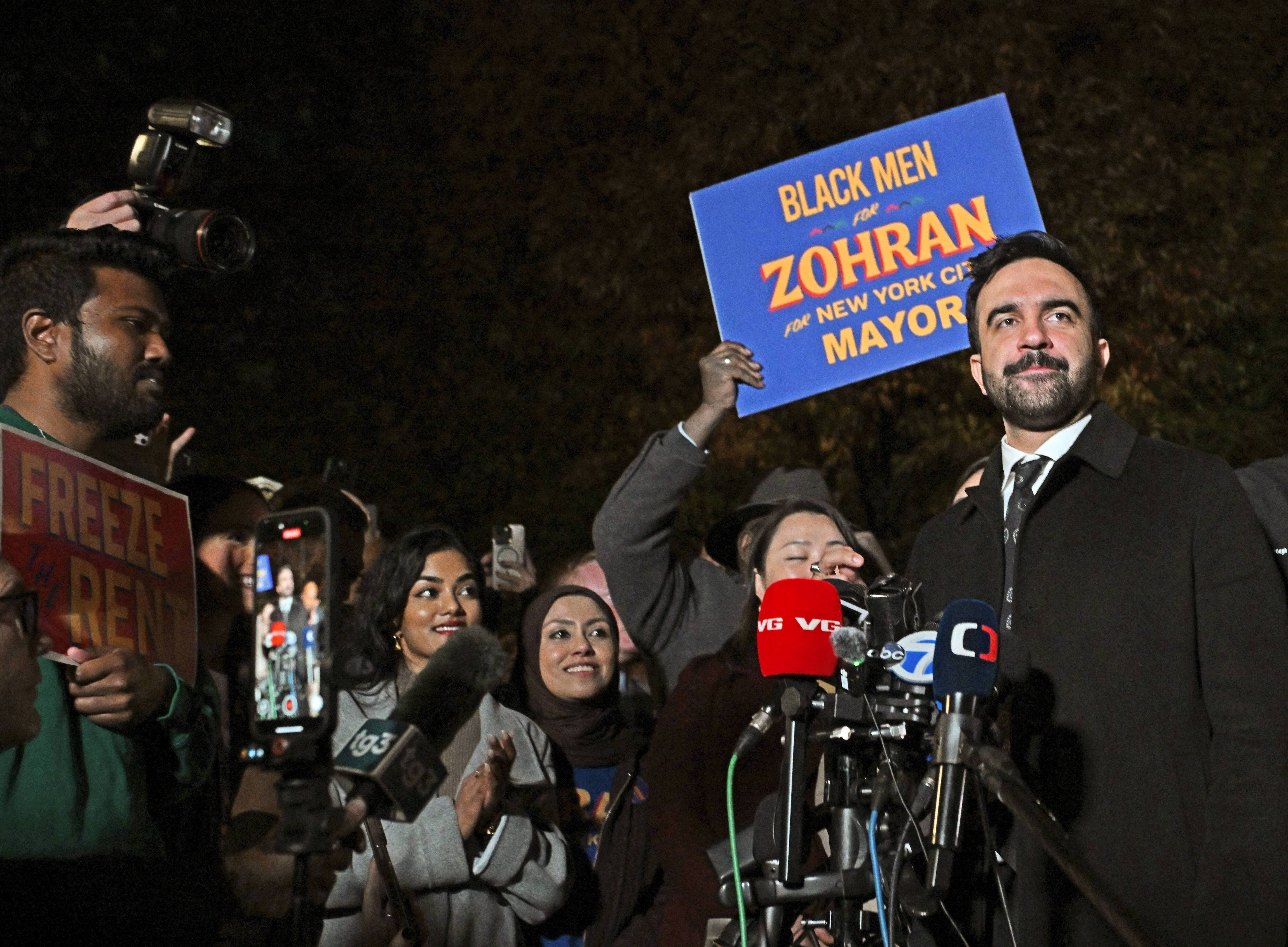 New York &eacute;lit son maire: Zohran Mamdani, farouche opposant &agrave; Trump, net favori