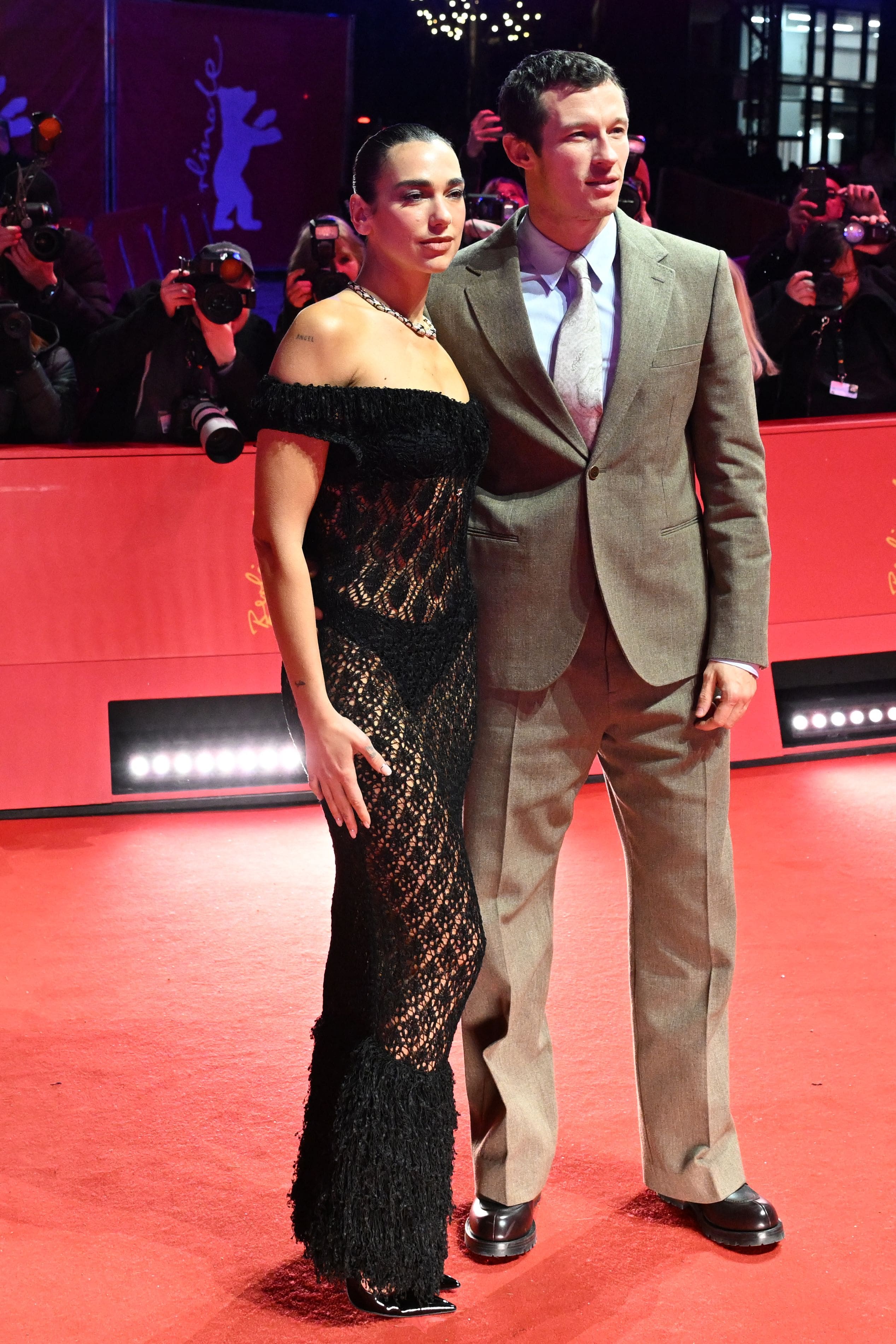 [PHOTOS] ベルリンで聖バレンタインを祝うデュア・リパとカラム・ターナー