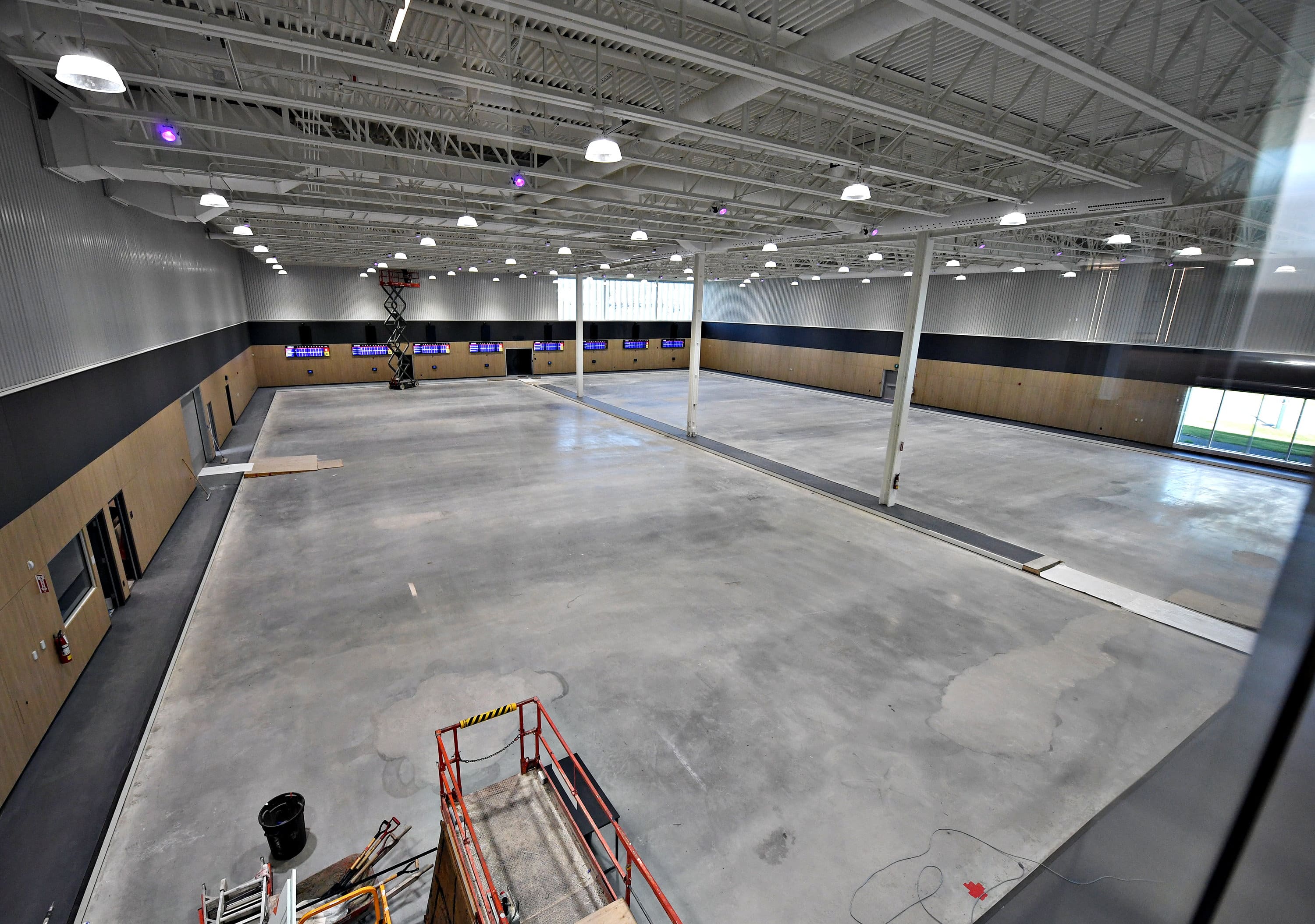 Le Centre de curling Ellipse Assurances offrira huit glaces.