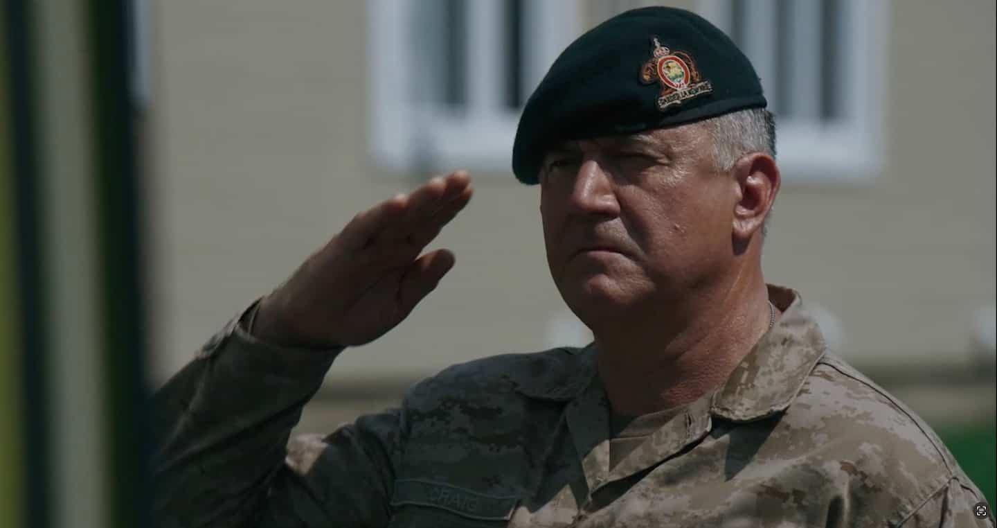 François Papineau souligne la résonance actuelle de la série militaire Les Armes