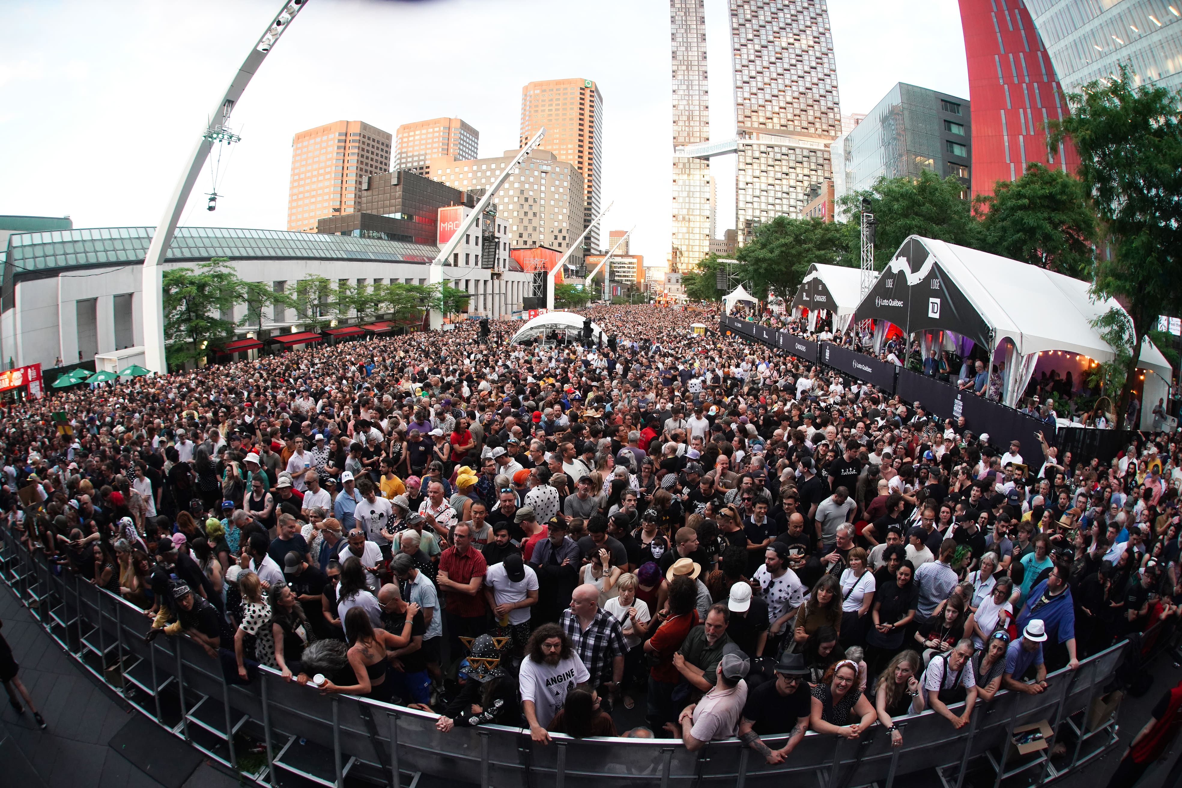Festivals, sport, gastronomie et grands événements: vers une saison touristique record à Montréal