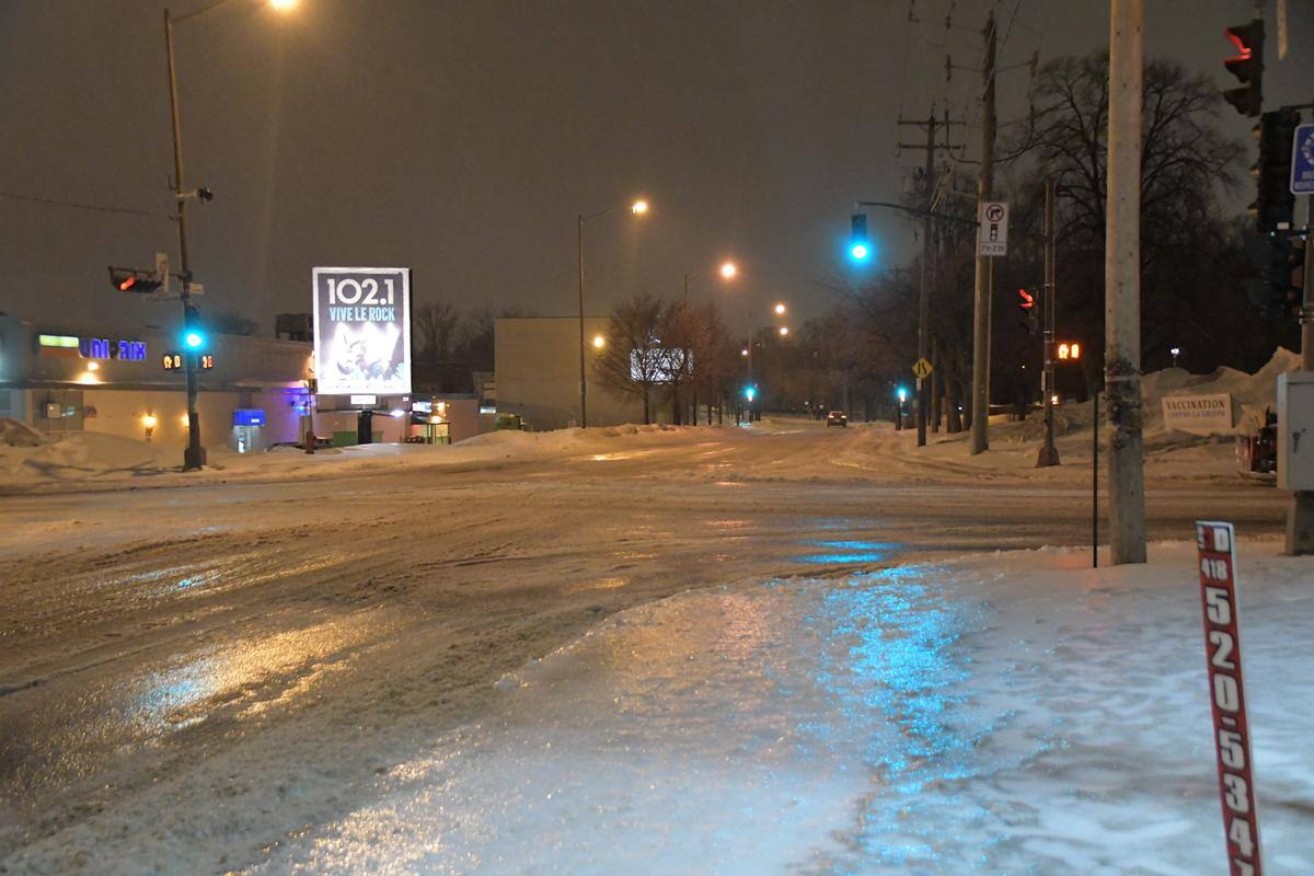 Verglas: routes glissantes et écoles fermées dans la région de Québec | JDQ