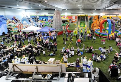 Every year Proludik organizes a mega-festival in Quebec and installs additional games in the games. This is the 2015 edition at Leclerc Stadium.