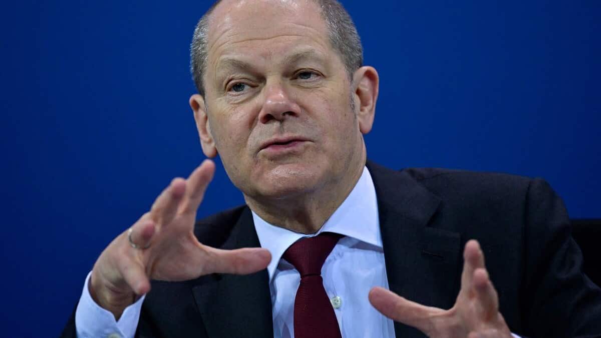 Le chancelier allemand Scholz attendu à Kyïv pour livrer des armes