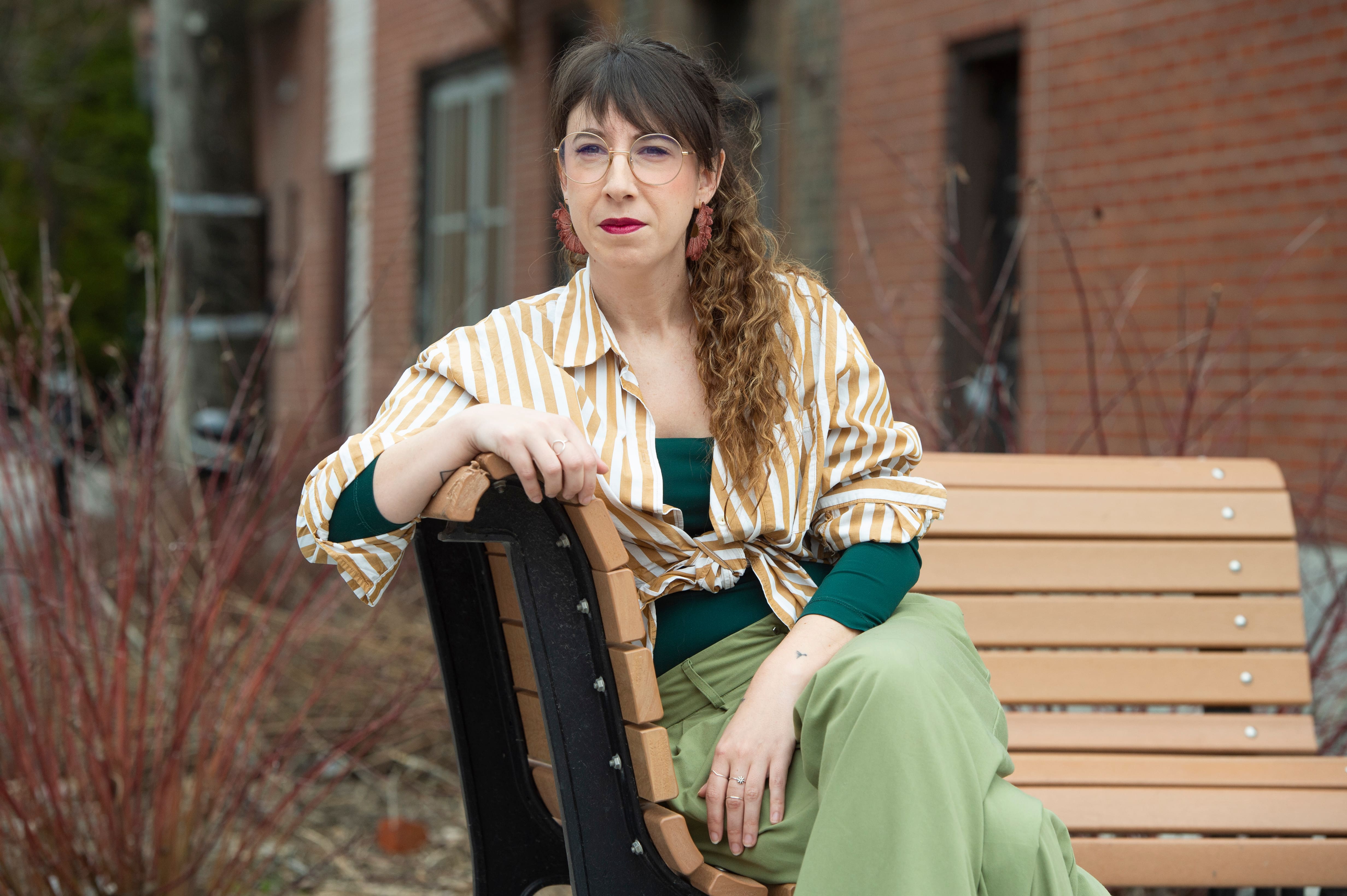 «Je voulais travailler la figure du père à travers ce deuil que j’ai vécu», confie l’autrice Sophie Gagnon-Roberge