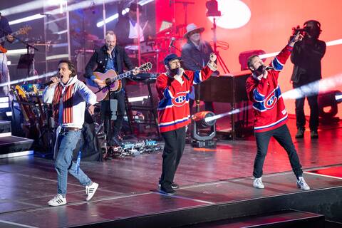 National Day Show: A cheery crowd in Montreal