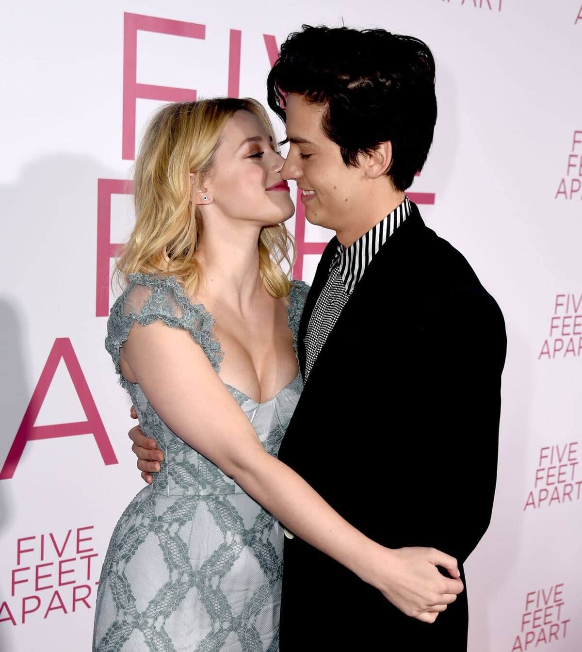 Cole Sprouse s'ouvre sur sa rupture avec Lili 