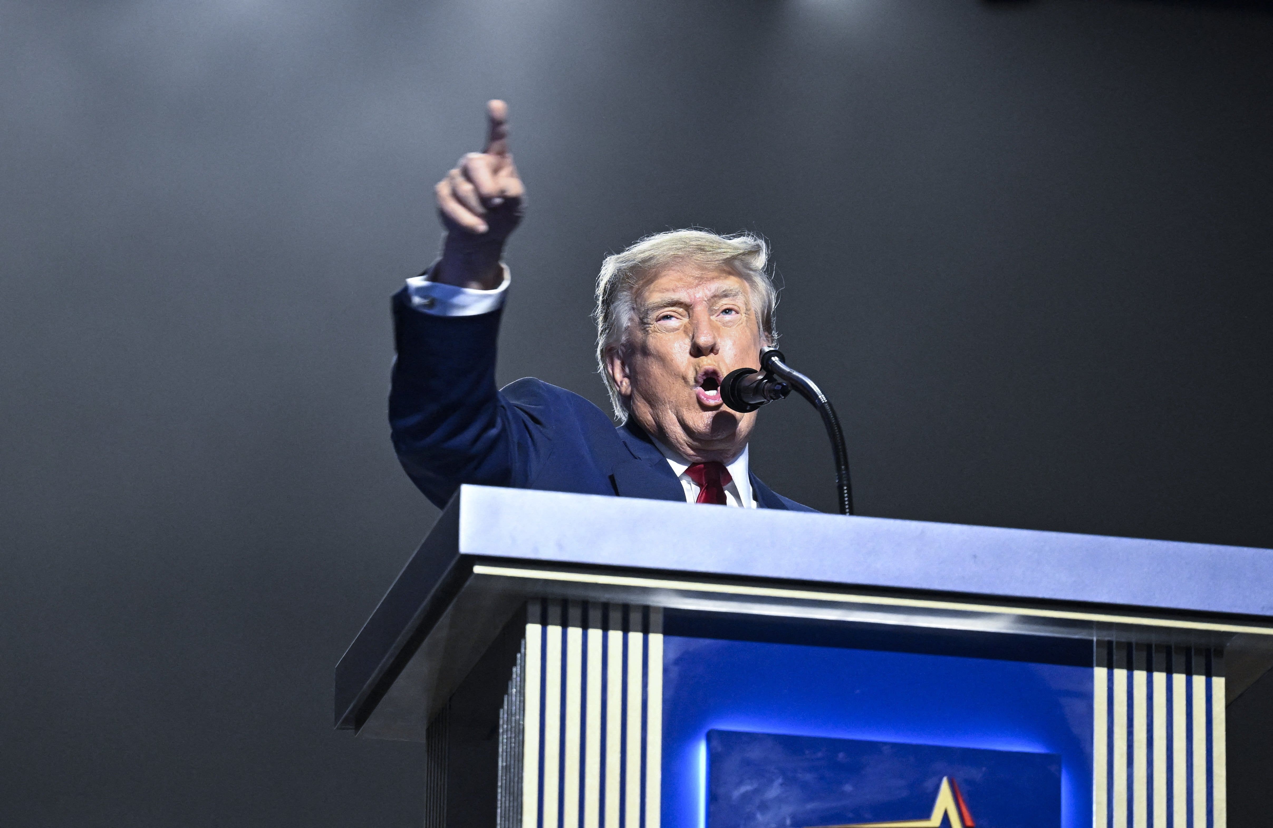 Donald Trump semble être rendu «toxique» pour plusieurs candidats républicains, selon Guillaume Lavoie