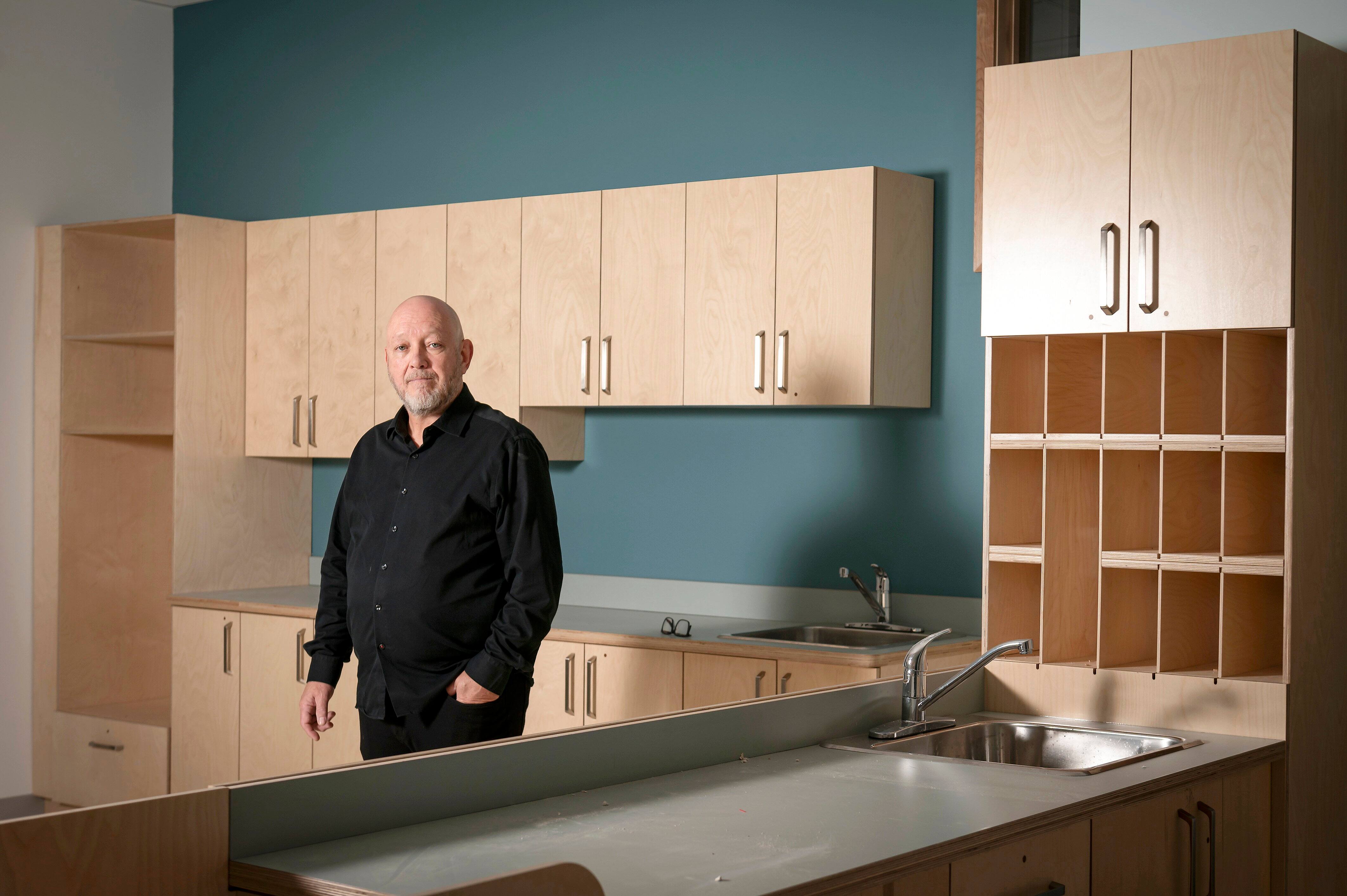 Robert Racine, directeur général du CPE Lieu des petits, dans la nouvelle installation Les Bécasseaux 2 à Montréal.