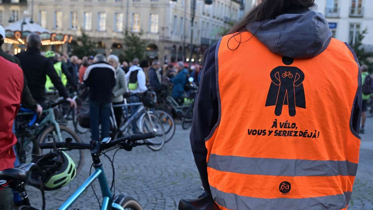 «Violence motorisée»: des centaines de personnes rassemblées pour la ...
