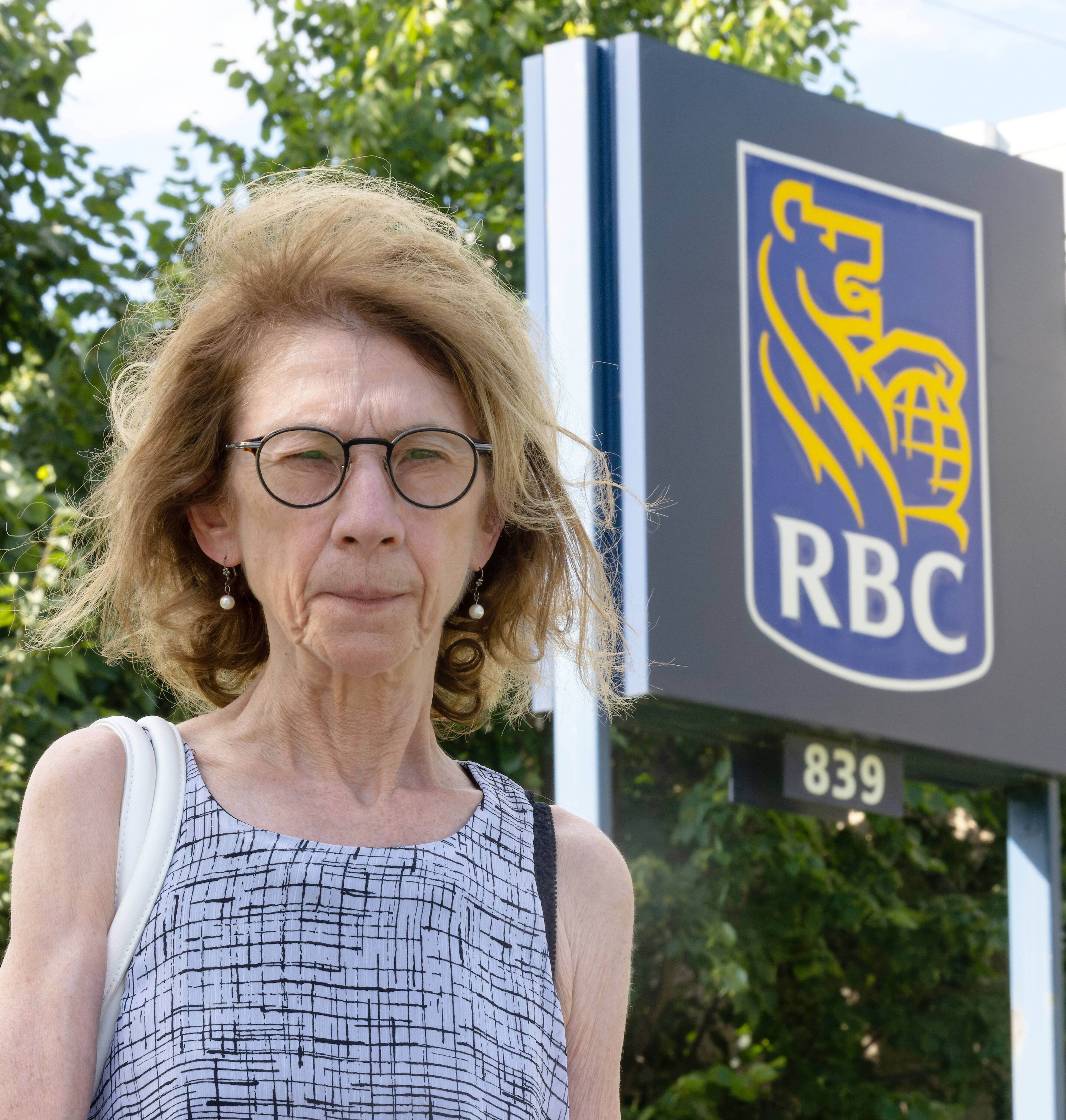 On lui vole 10 000$ de son compte de la Banque Royale: &laquo;&Ccedil;a me stresse tellement que j&rsquo;en r&ecirc;ve toutes les nuits&raquo;