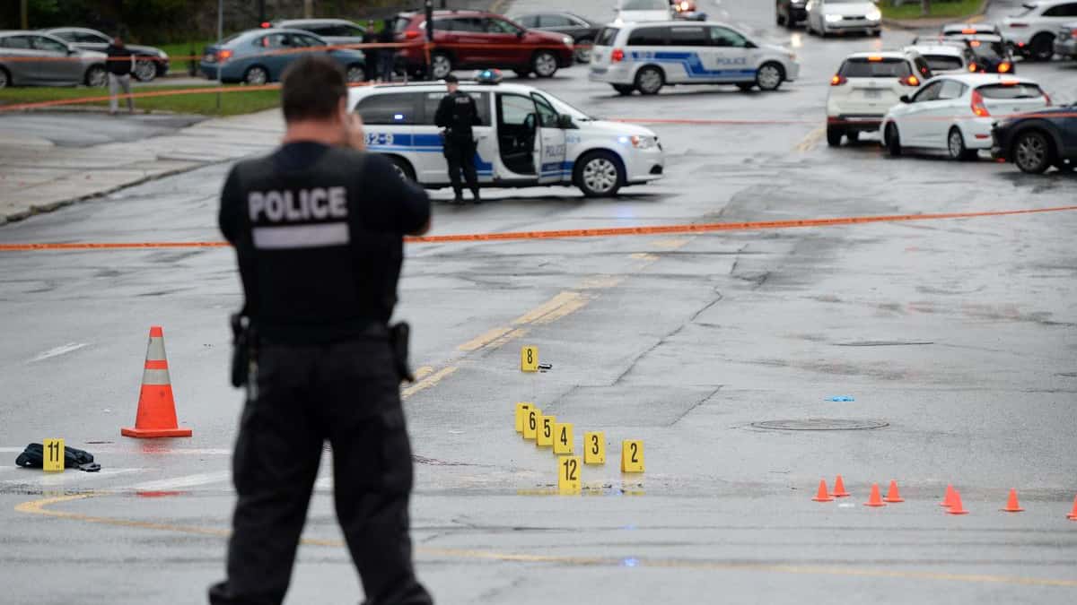 Un cycliste grièvement blessé dans une collision avec un camion à Montréal