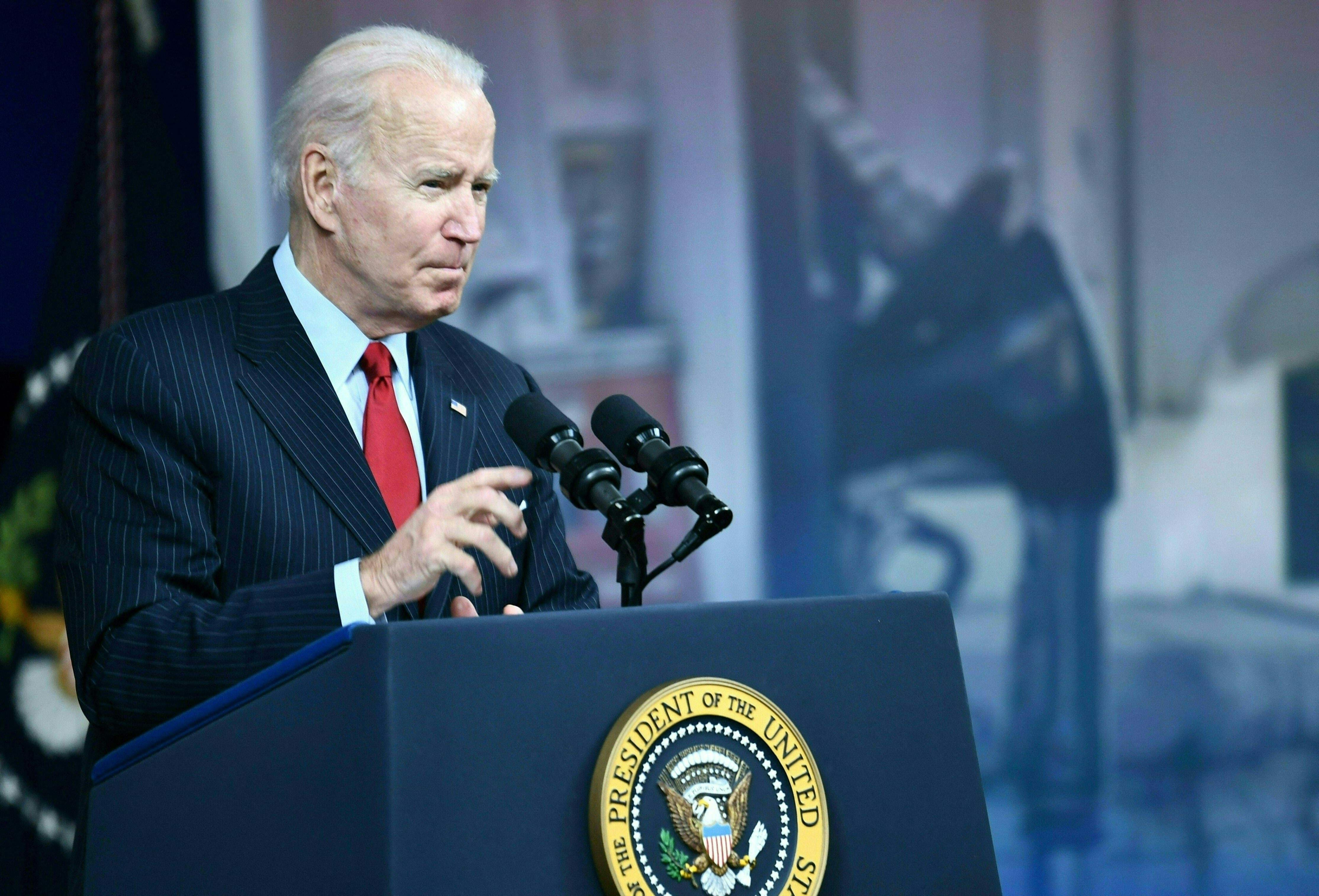 Biden a invit&eacute; quelque 110 pays &agrave; son sommet virtuel pour la d&eacute;mocratie