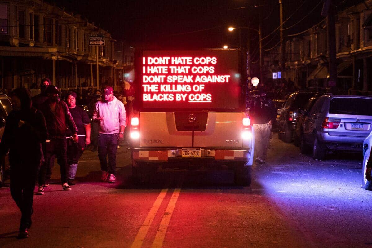 Couvre-feu décrété à Philadelphie, après deux nuits de violences | JDQ
