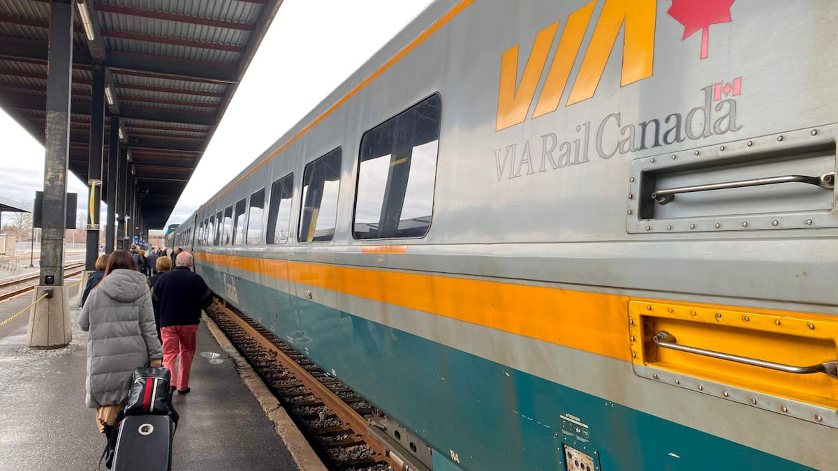 Des voies ferrées bloquées à Montréal en soutien aux Wet'suwet'en