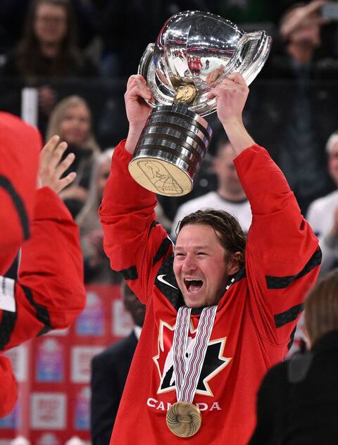 Canada takes gold at IIHF World Championship