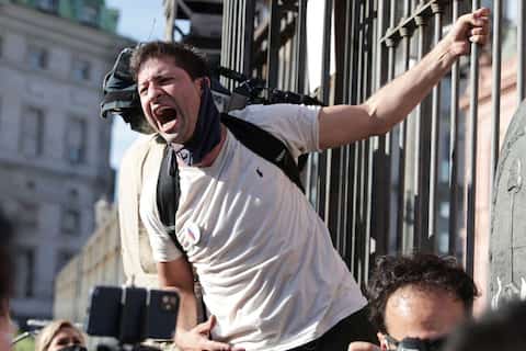 Argentina: manifestaciones en respuesta al escándalo de la 'vacunación VIP'