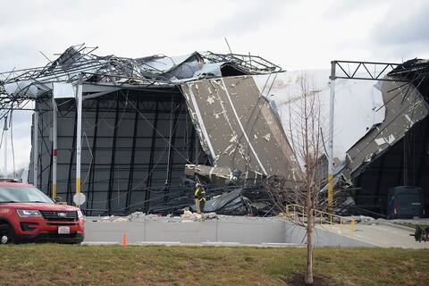 Huracanes en Estados Unidos: Seis muertos en el colapso del almacén de Amazon