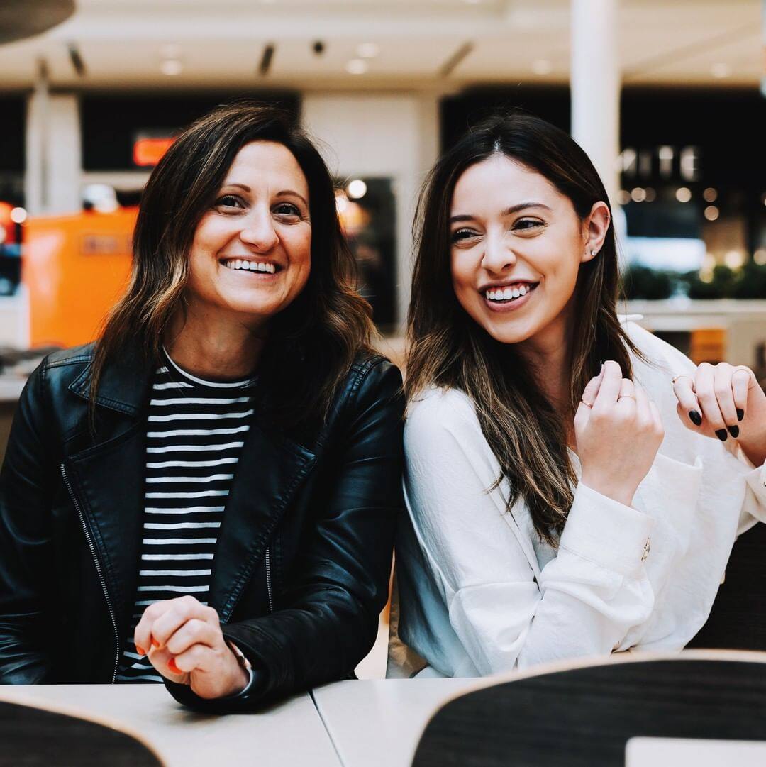 19 signes que votre mère est votre BFF