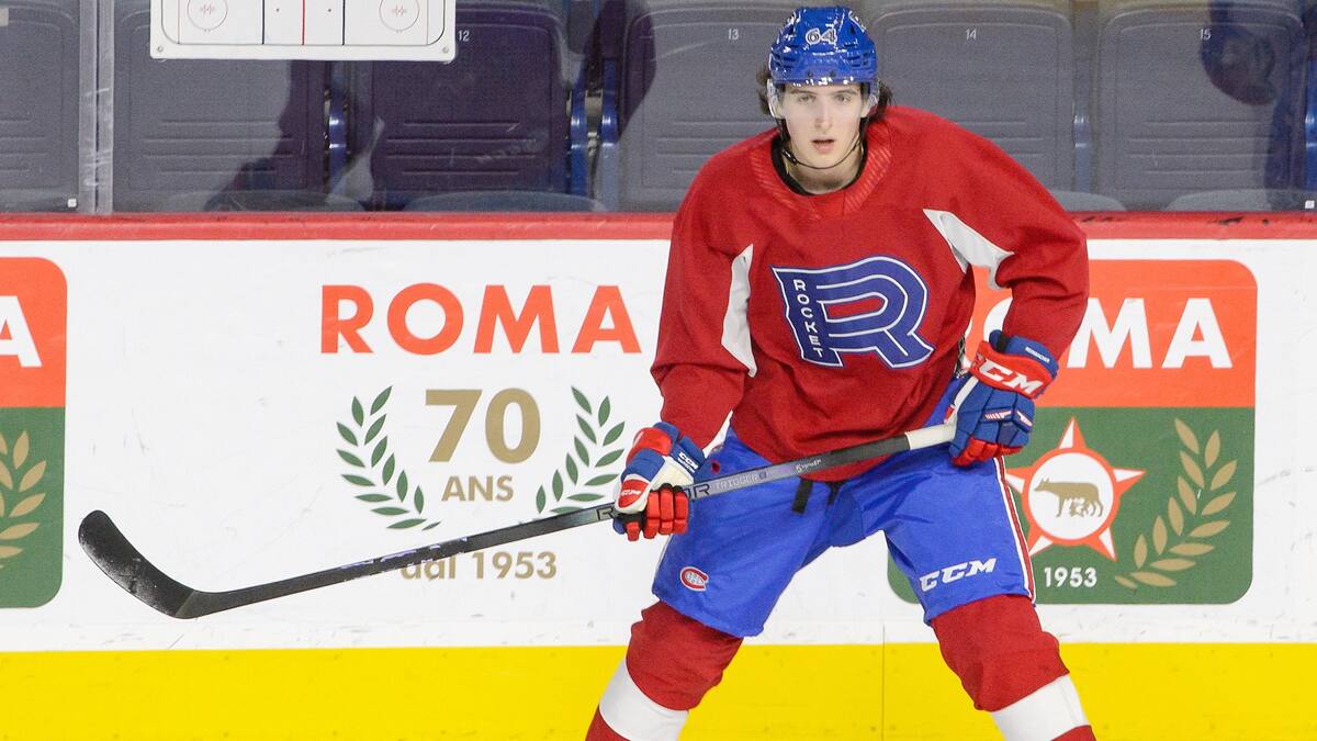 «Je suis finalement ici et je suis très fébrile»: Reinbacher arrive dans un contexte chaud