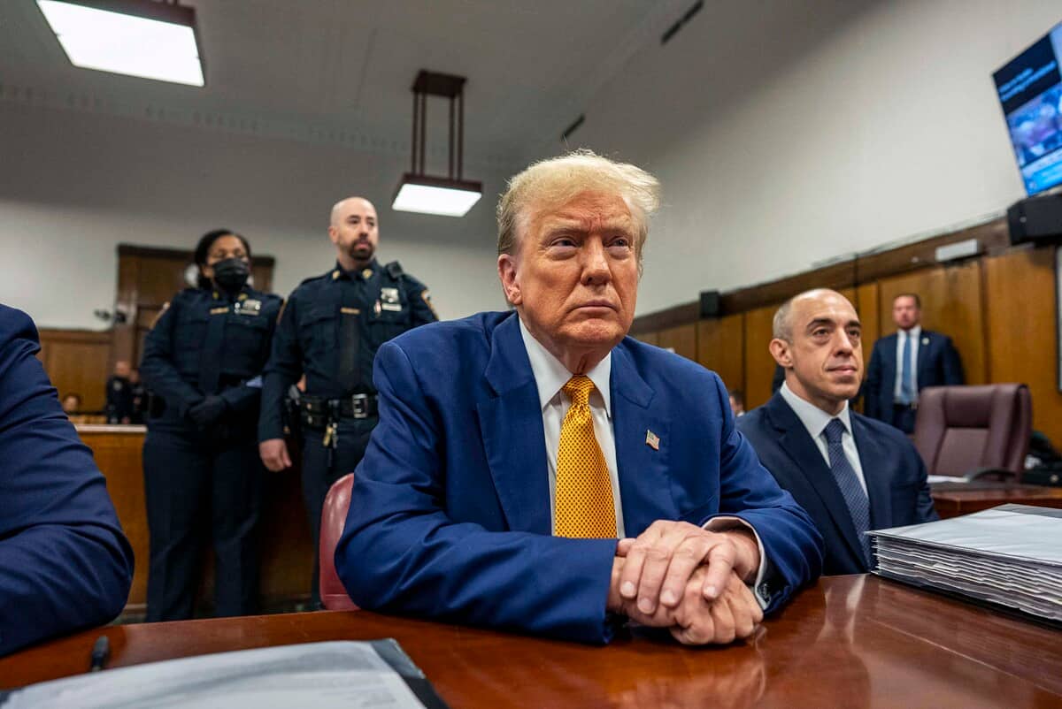 Proc&egrave;s p&eacute;nal de Trump: nouveau bras de fer sur sa libert&eacute; d'expression