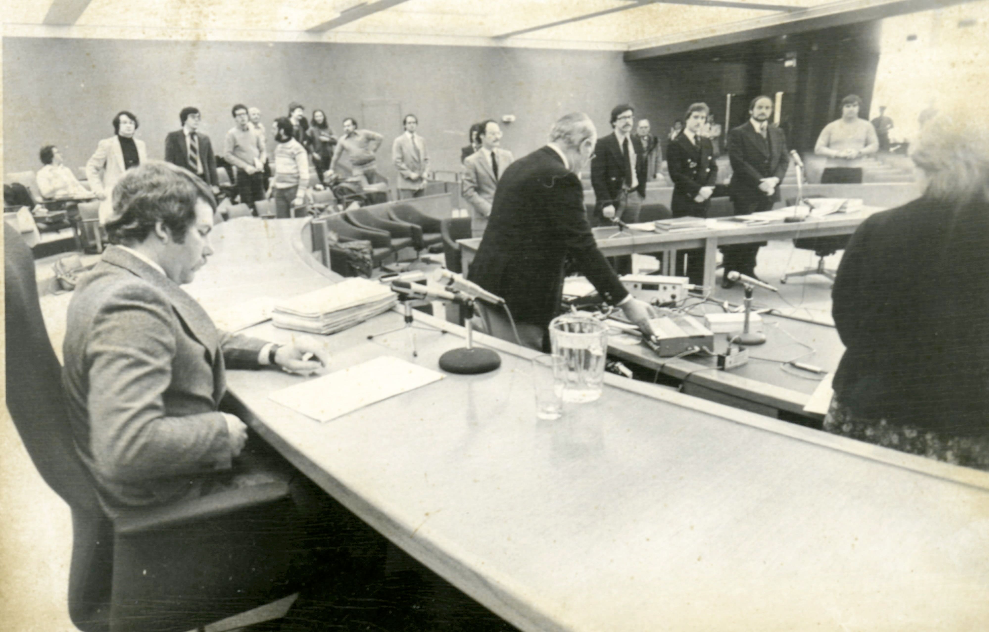 Comment la GRC et la SQ ont installé illégalement une table d'écoute au Parti Québécois en 1969