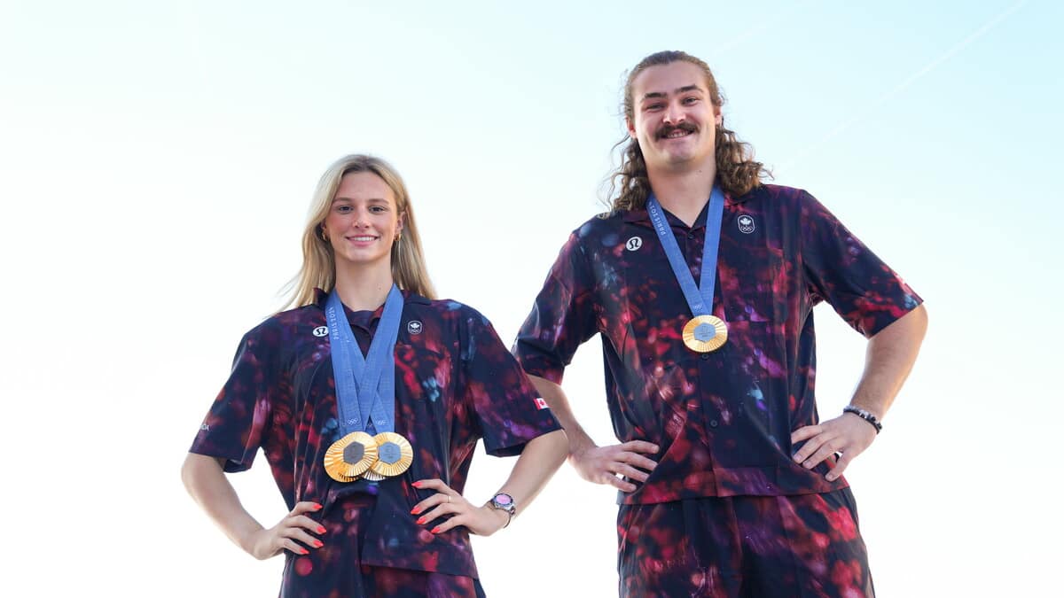Jeux olympiques: Summer McIntosh et Ethan Katzberg comme porte-drapeau du Canada