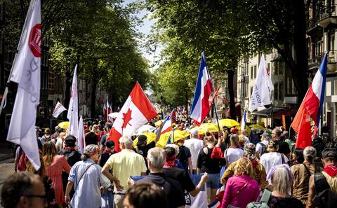Nederland: Overheid begint gesprekken met boze boeren