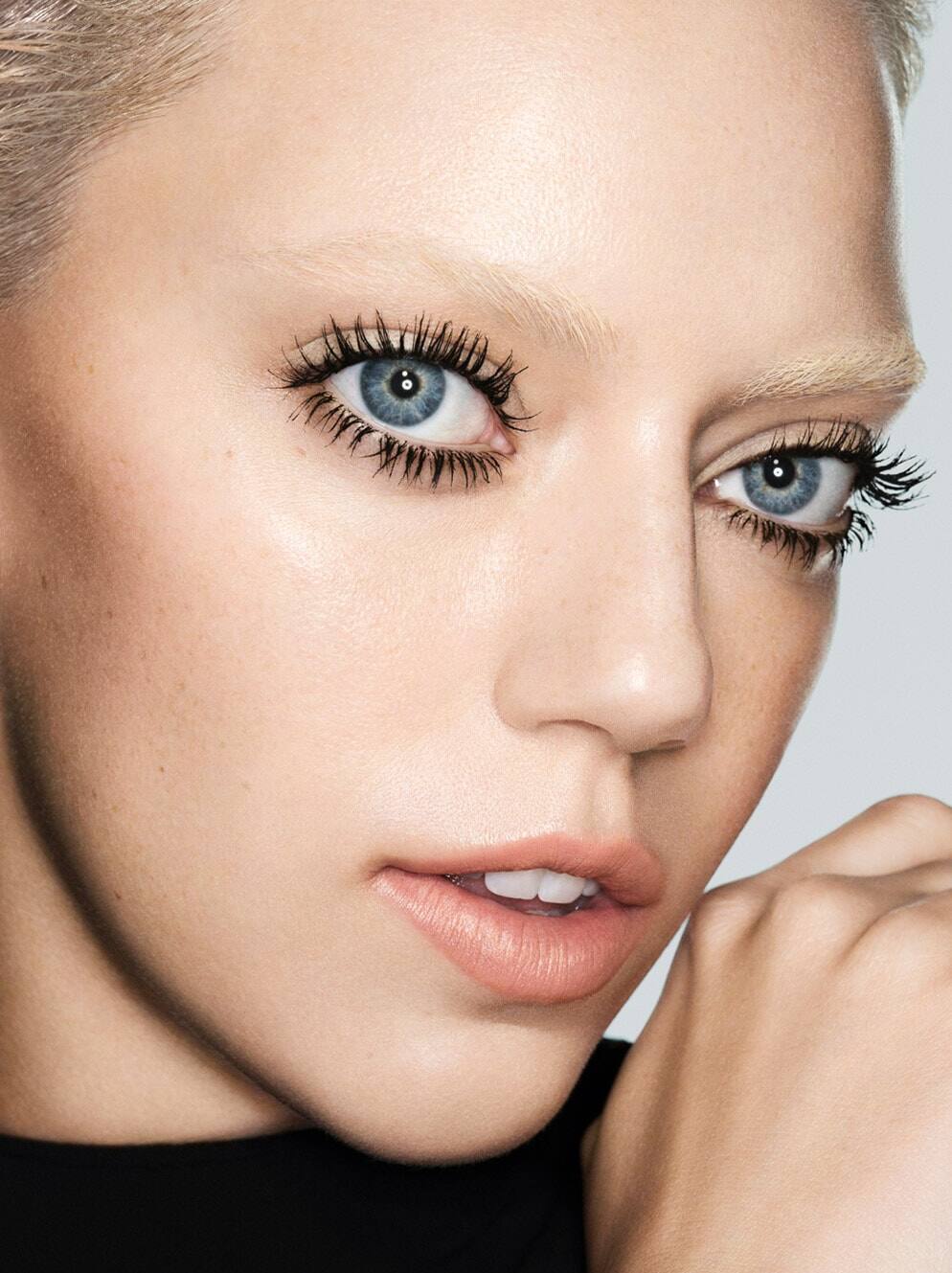 Ce mascara promet les cils les plus longs et épais