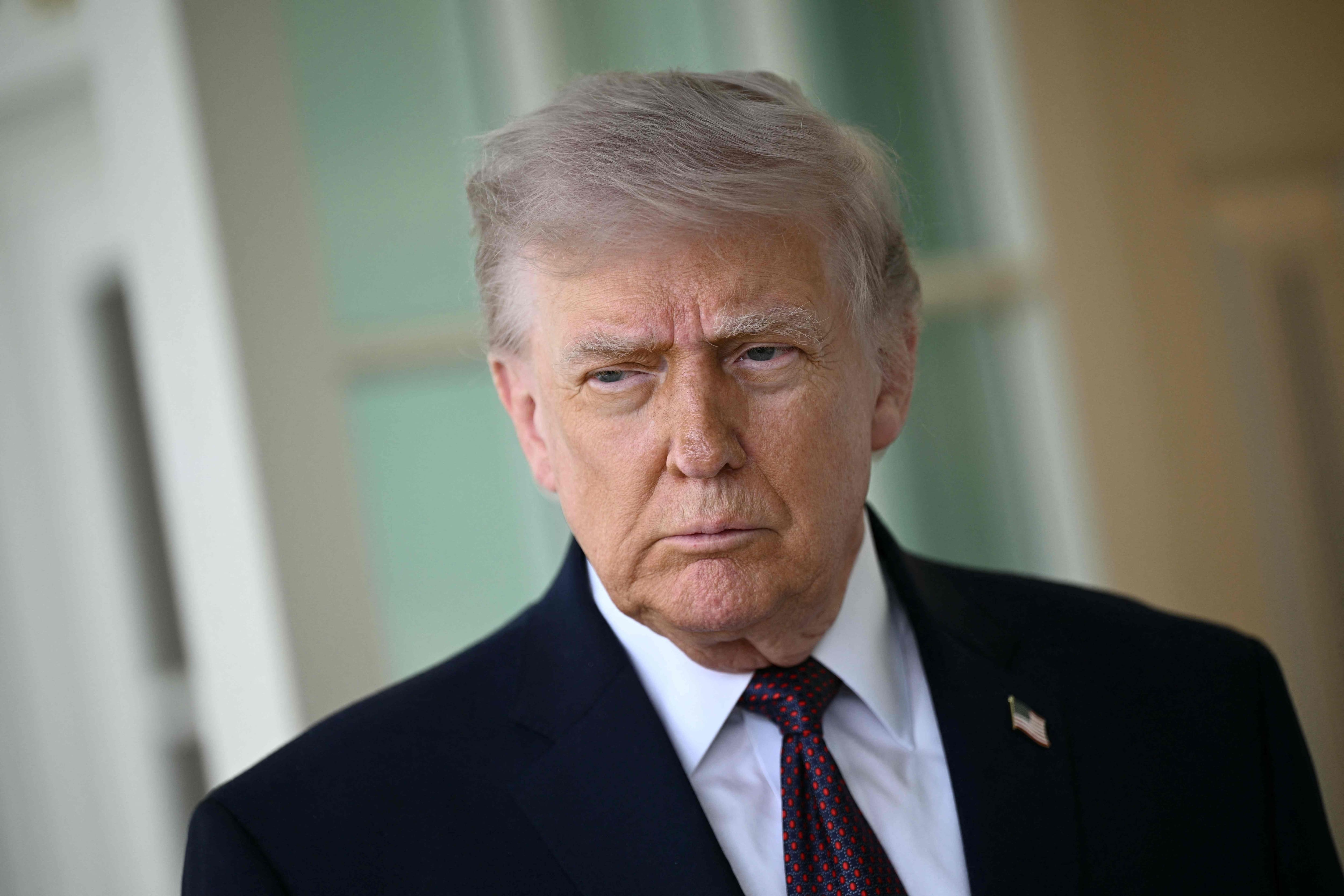 Le jeu risqué de Trump en s'en prenant au pape