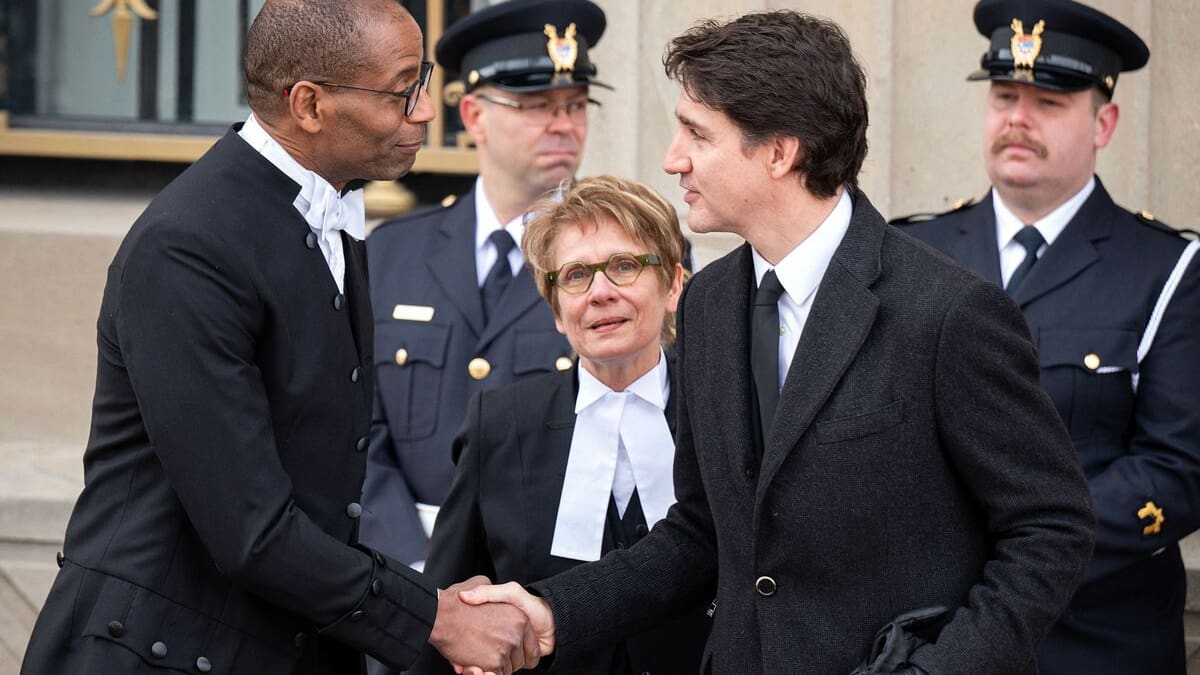 Tensions aux Communes: les conservateurs demandent la démission du président