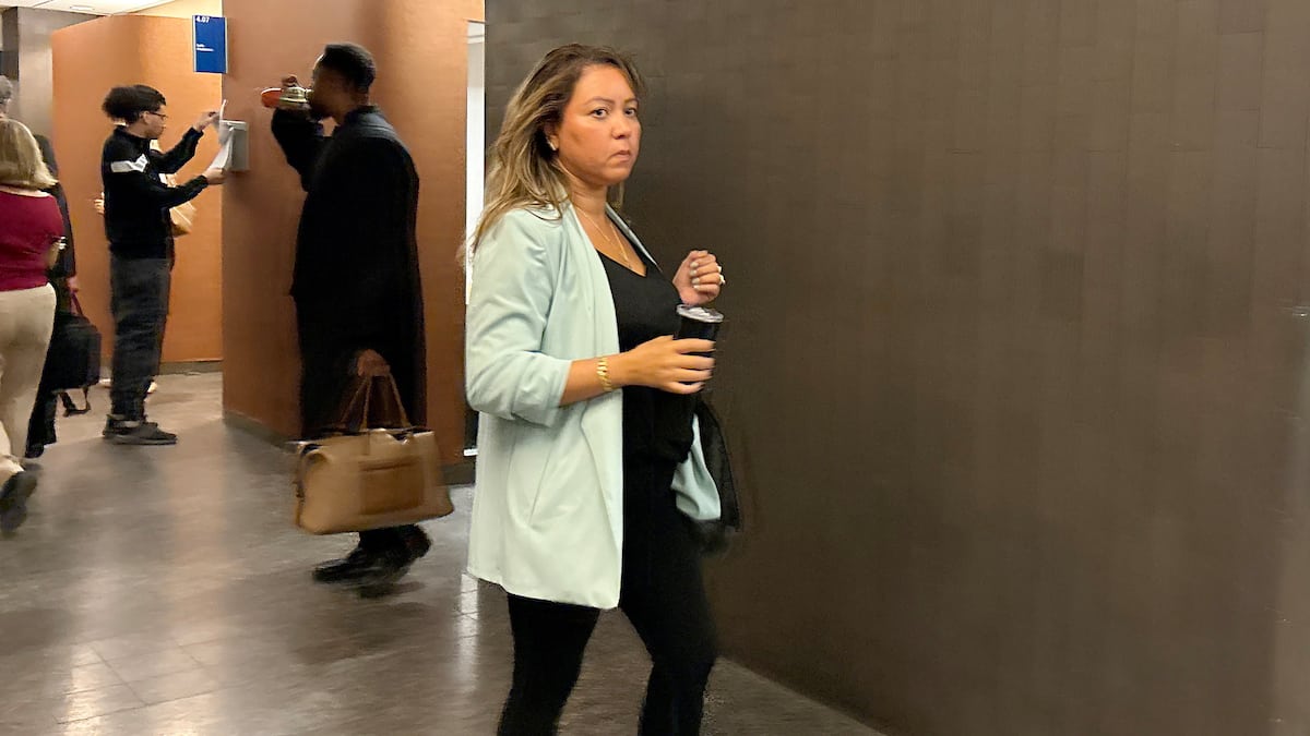 Proprio De Garderie Fraudeuse: Contrairement À Sa Sœur, Elle Accept...