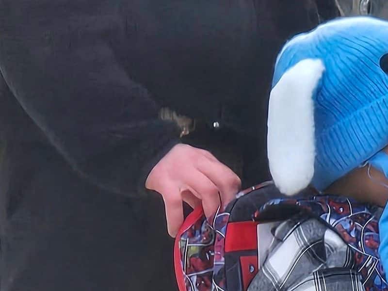 Enfant de 5 ans détenu par ICE : un juge fédéral bloque son expulsion des États - Unis et celle de son père